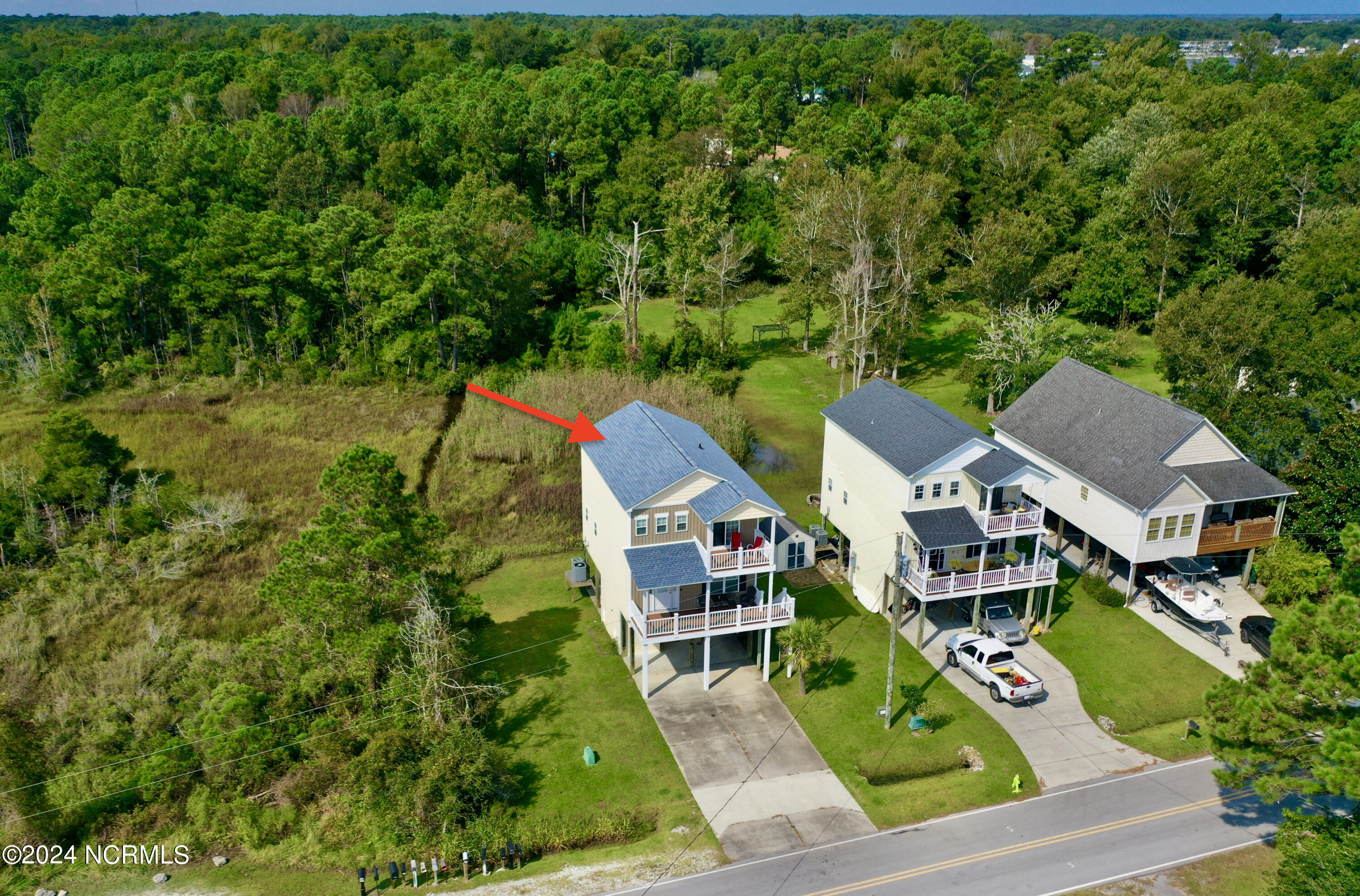 250 Riverside Drive Property Photo 4