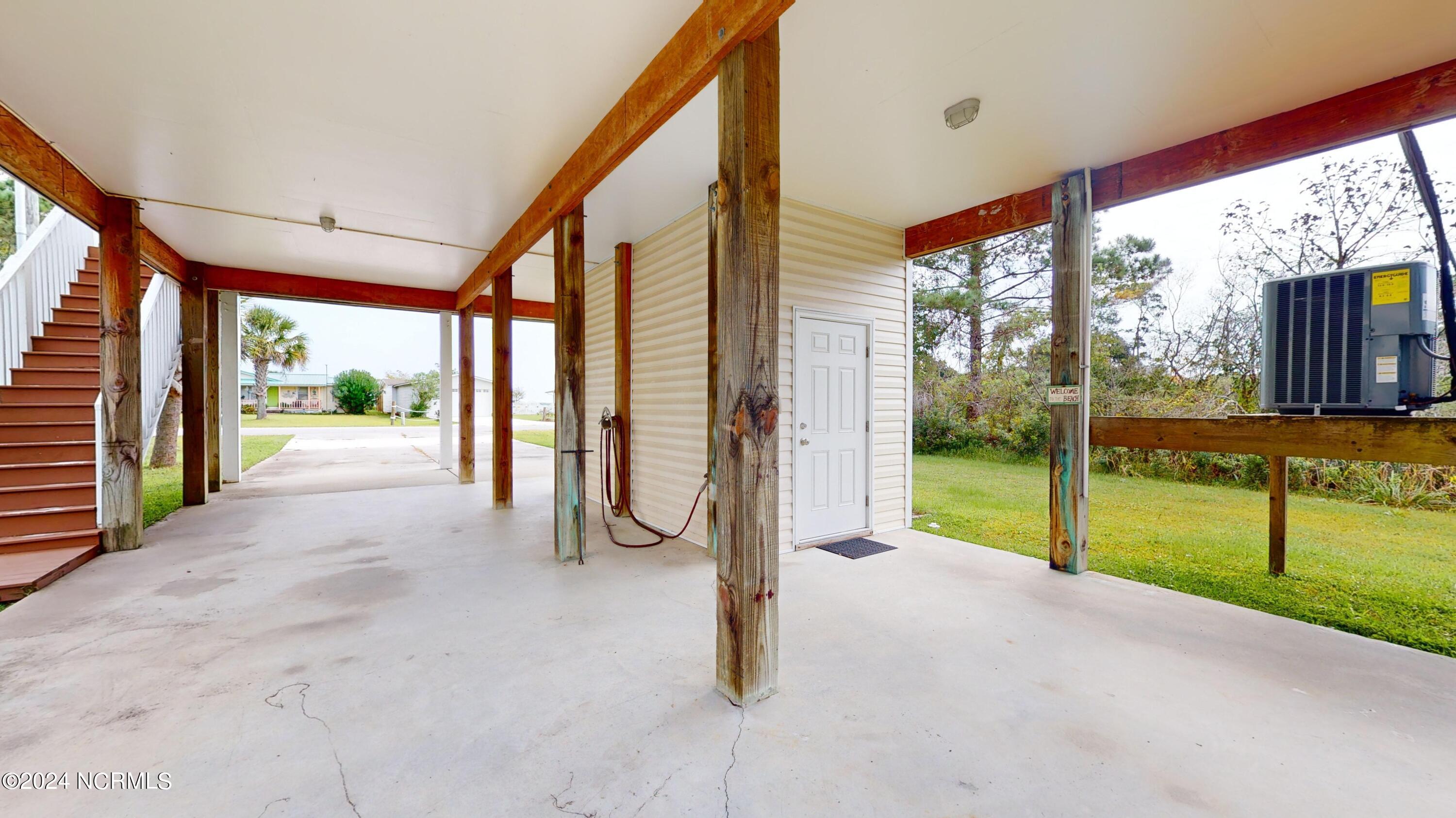 250 Riverside Drive Property Photo 12