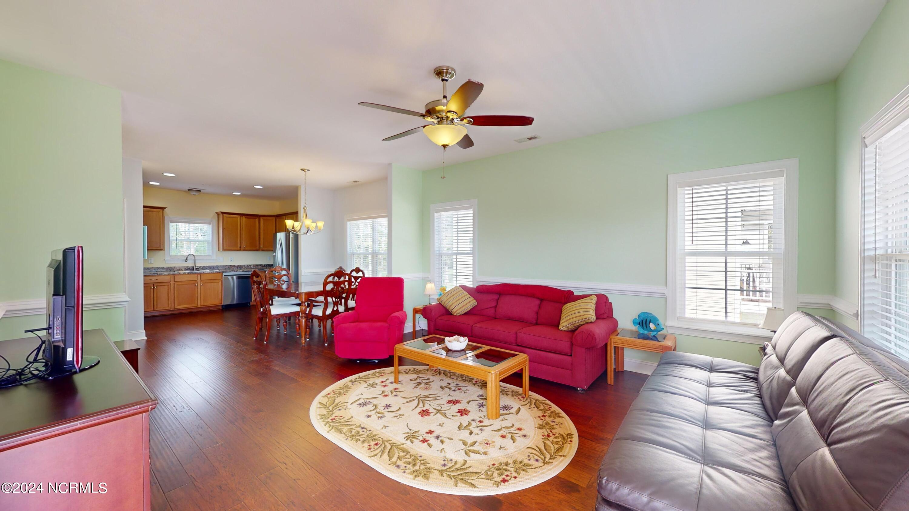 250 Riverside Drive Property Photo 16