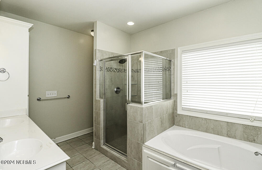 3916 Middleton Drive Property Photo 18