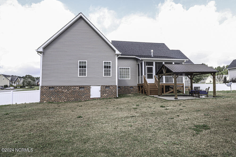 3916 Middleton Drive Property Photo 49
