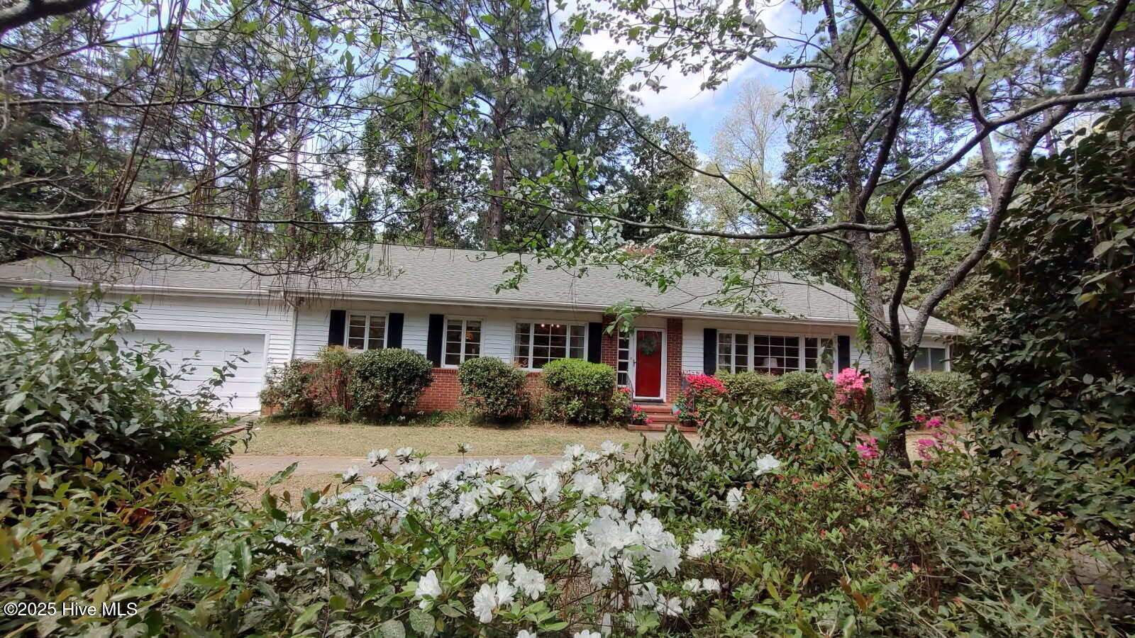 230 Pinegrove Road Property Photo 1