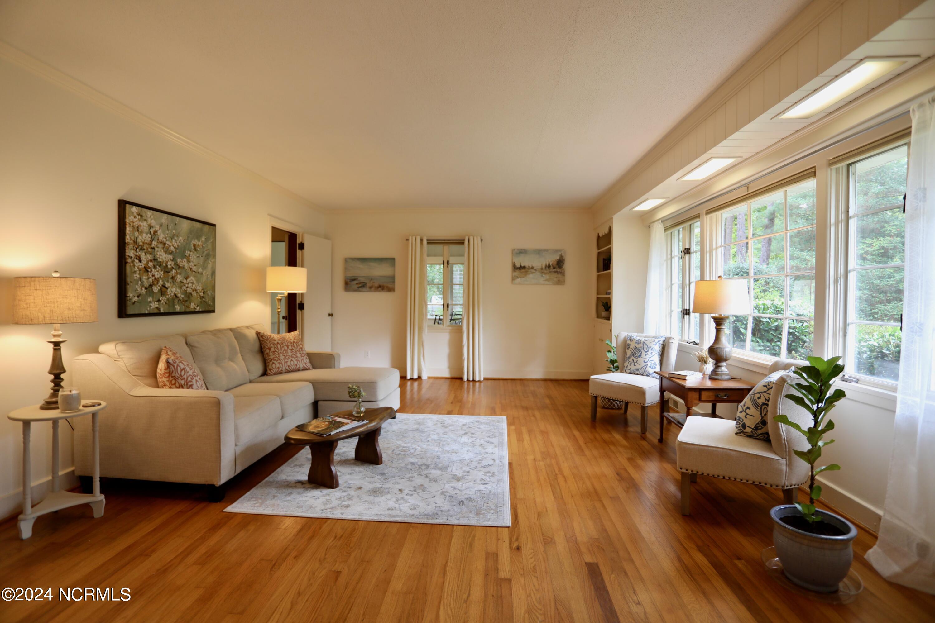 230 Pinegrove Road Property Photo 8
