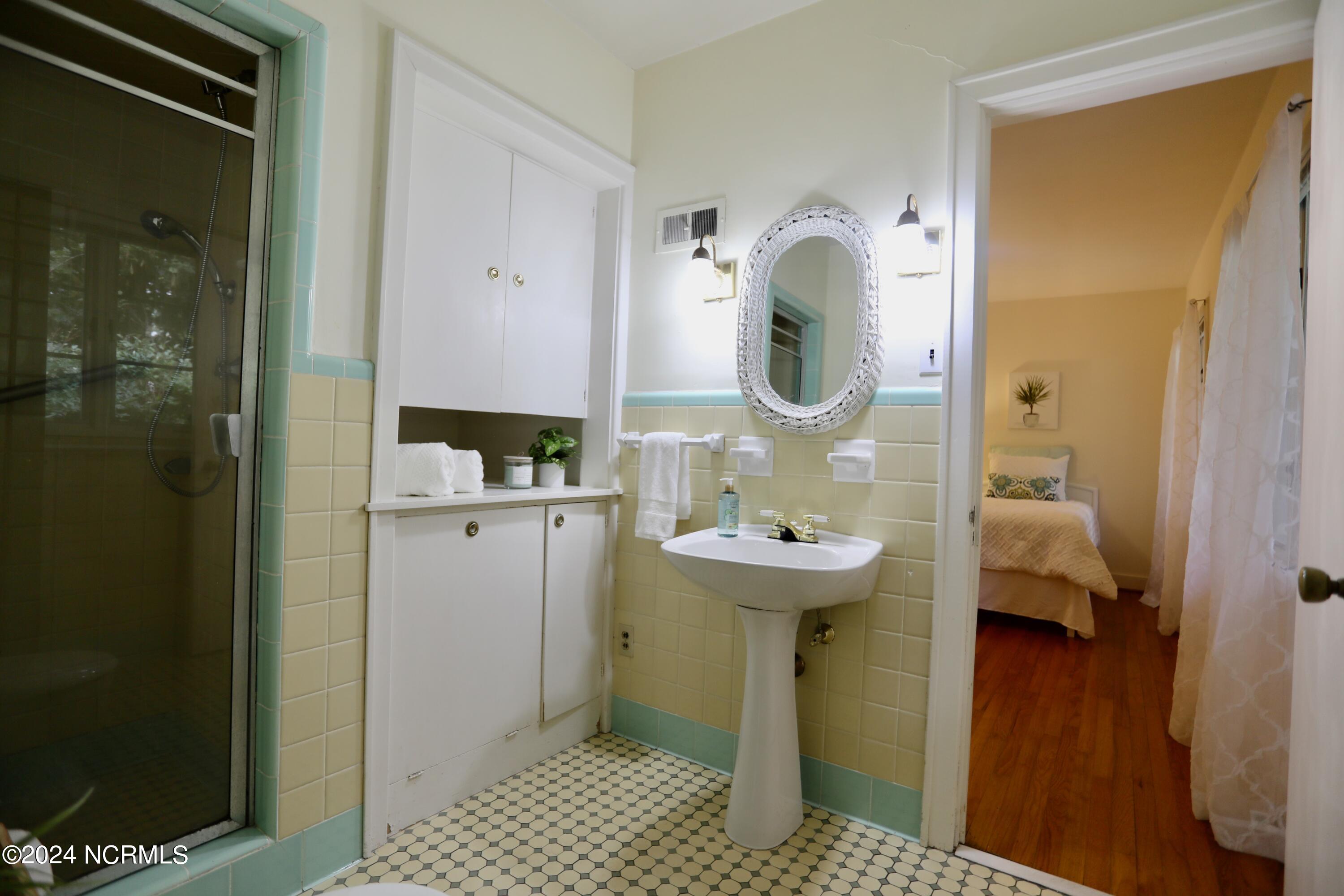 230 Pinegrove Road Property Photo 29