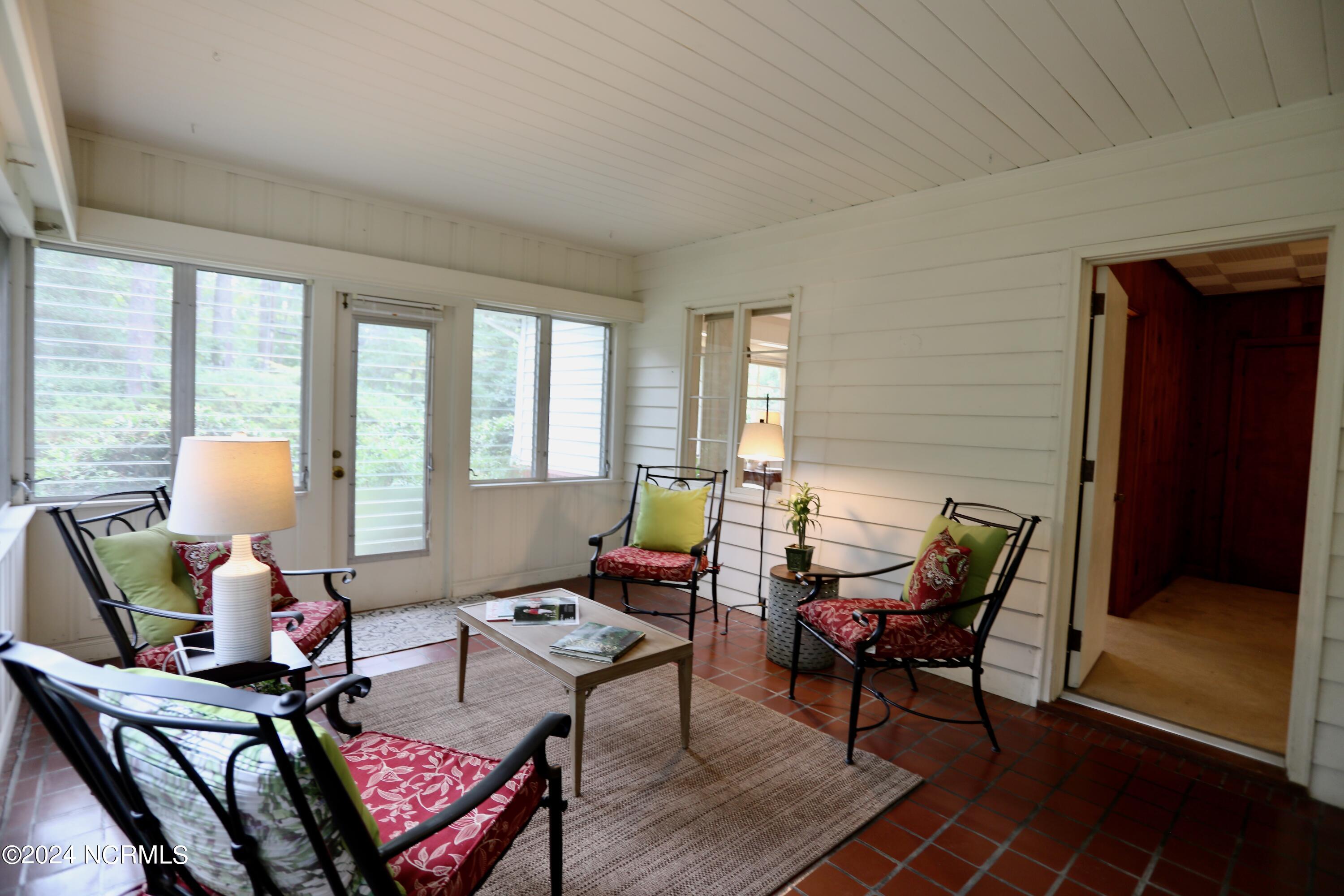 230 Pinegrove Road Property Photo 32