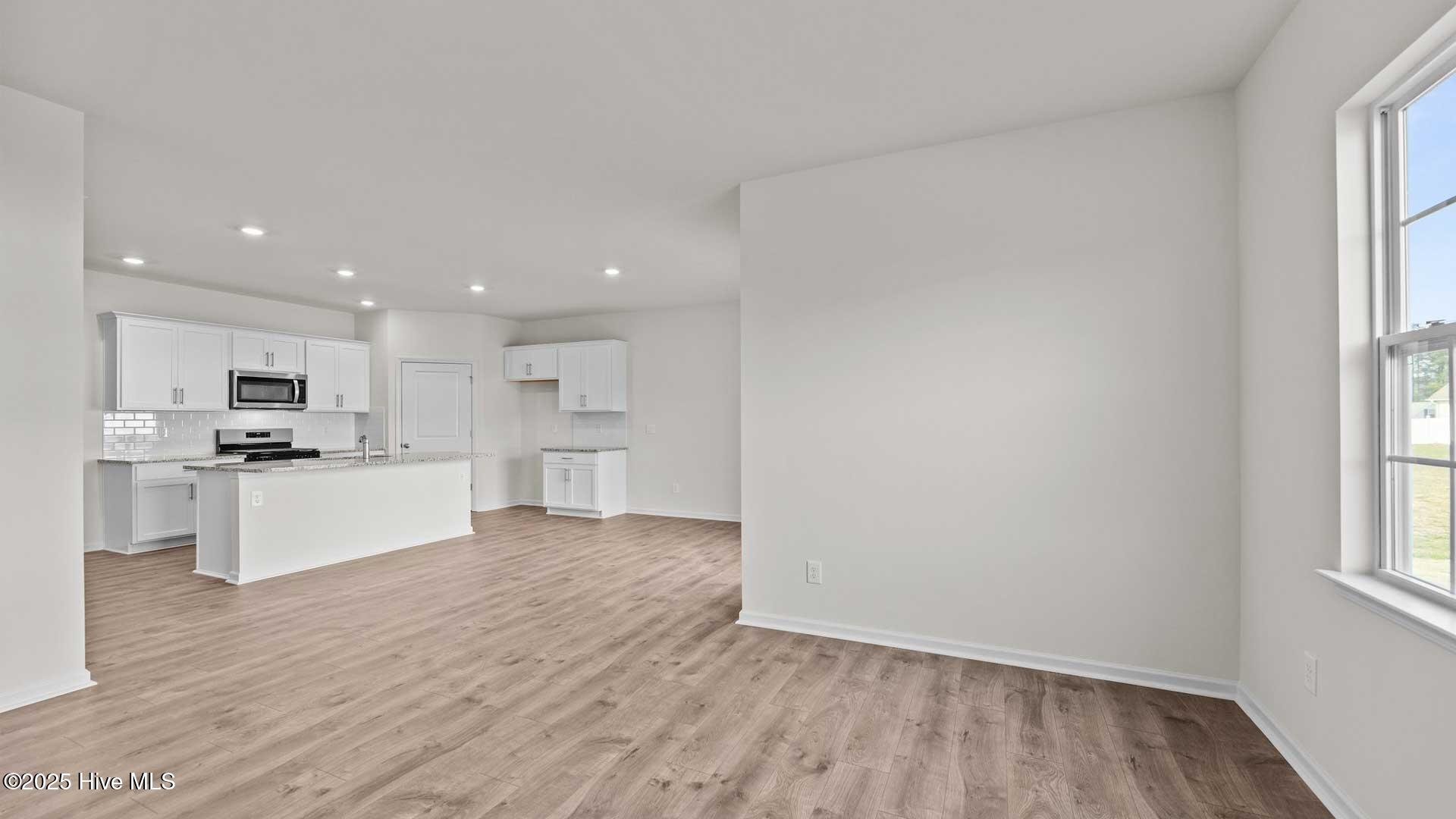 2502 Westwood Avenue Property Photo 10
