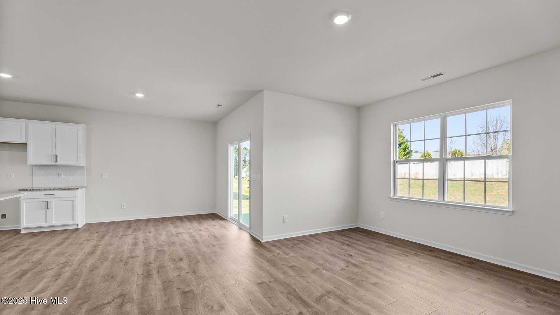 2502 Westwood Avenue Property Photo 11