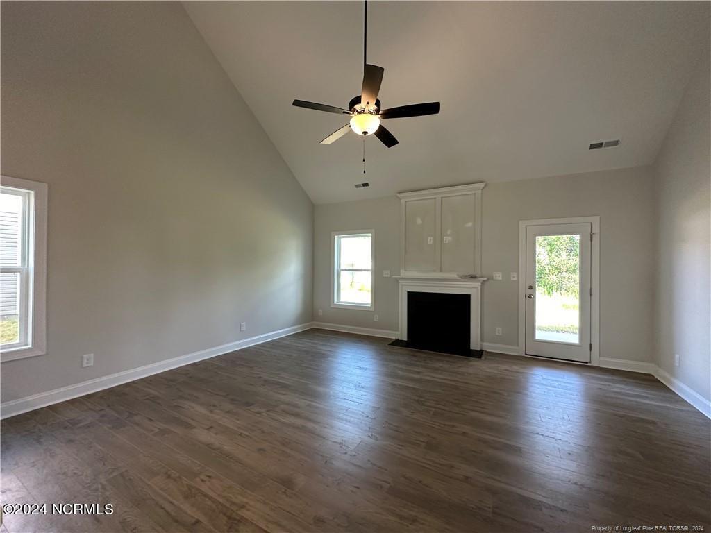 5915 Pondhaven Drive Property Photo 9