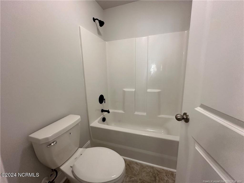 5915 Pondhaven Drive Property Photo 30