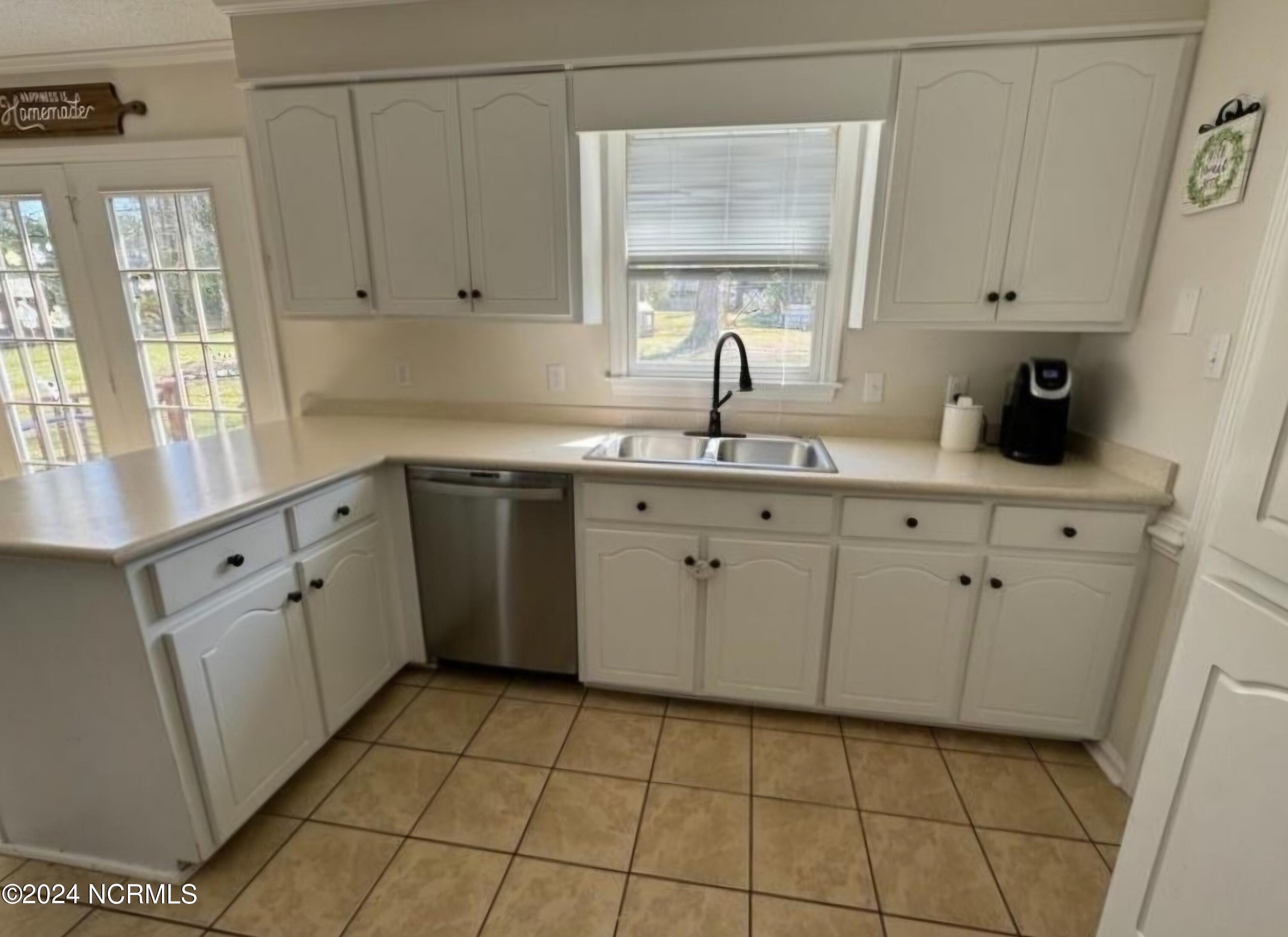 102 Mcduffie Place Property Photo 5