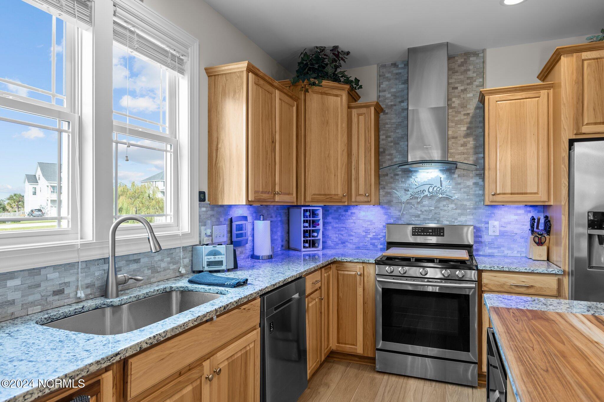 1314 Lantern Way Property Photo 9