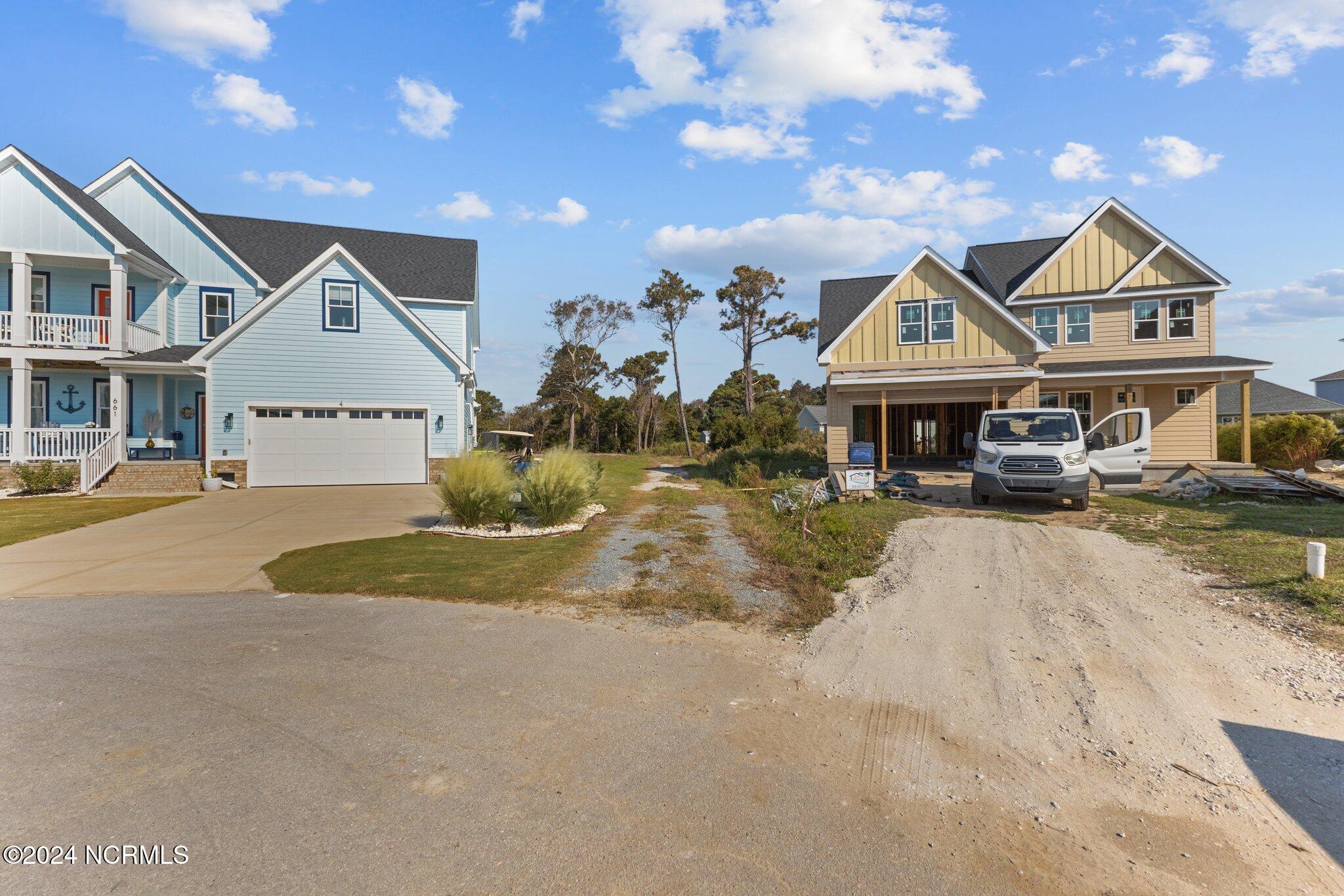 662 Fishermans Point Property Photo 3