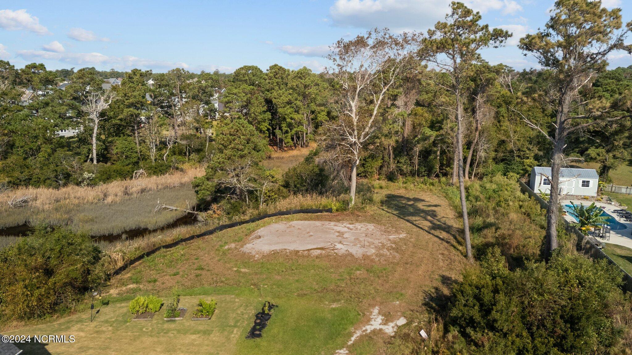 662 Fishermans Point Property Photo 19