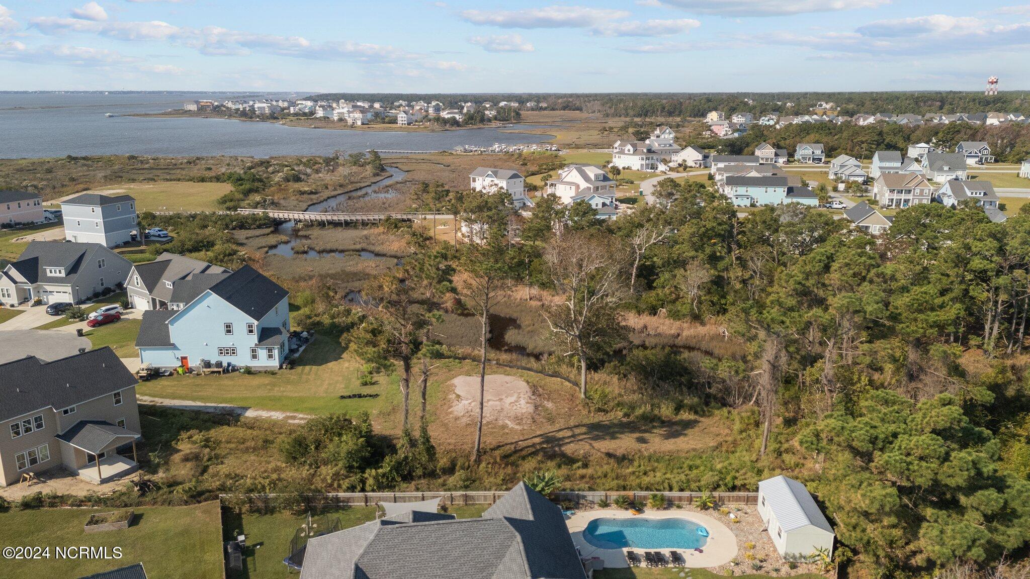 662 Fishermans Point Property Photo 20