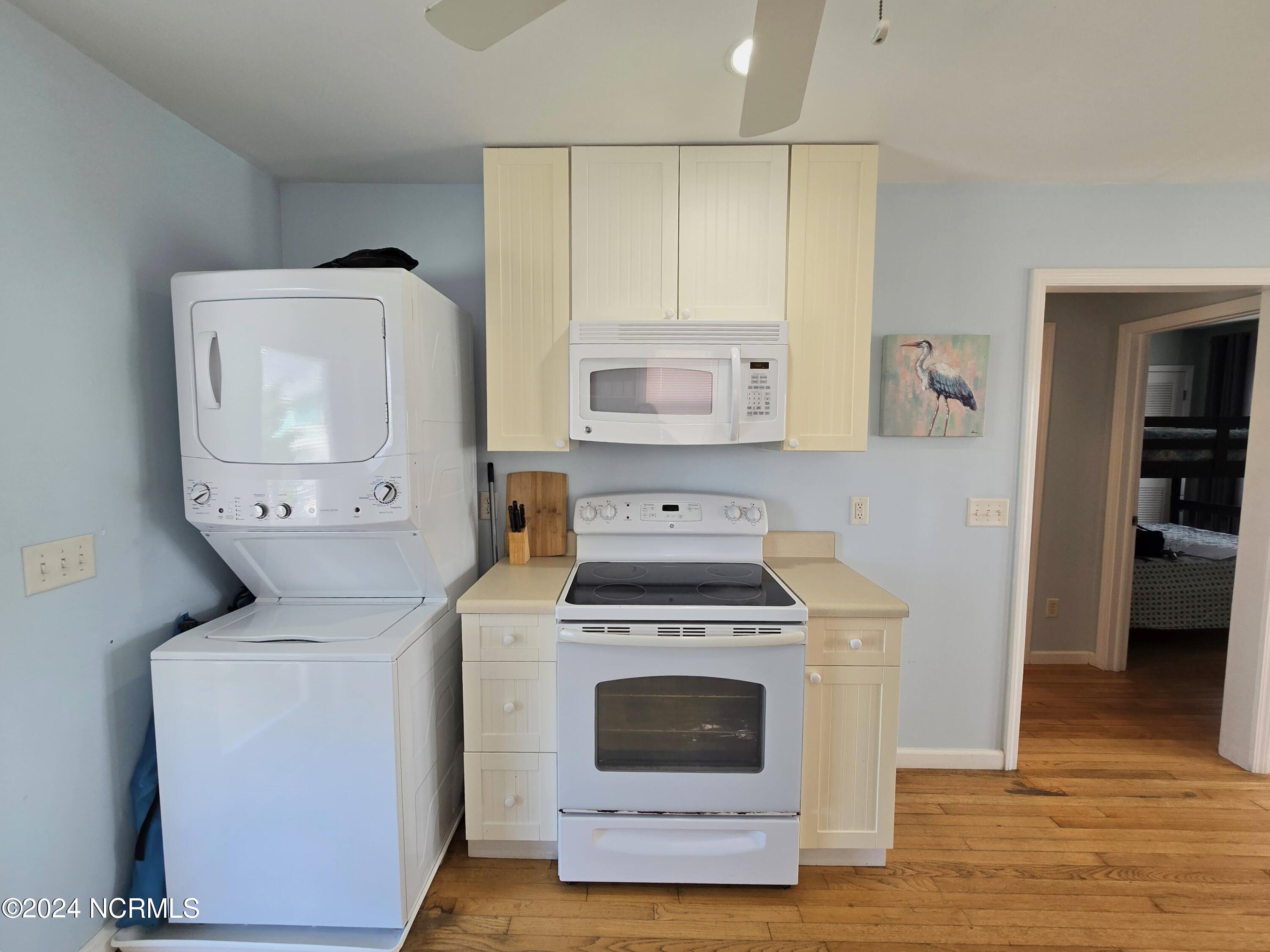 2712 Island Drive Property Photo 17