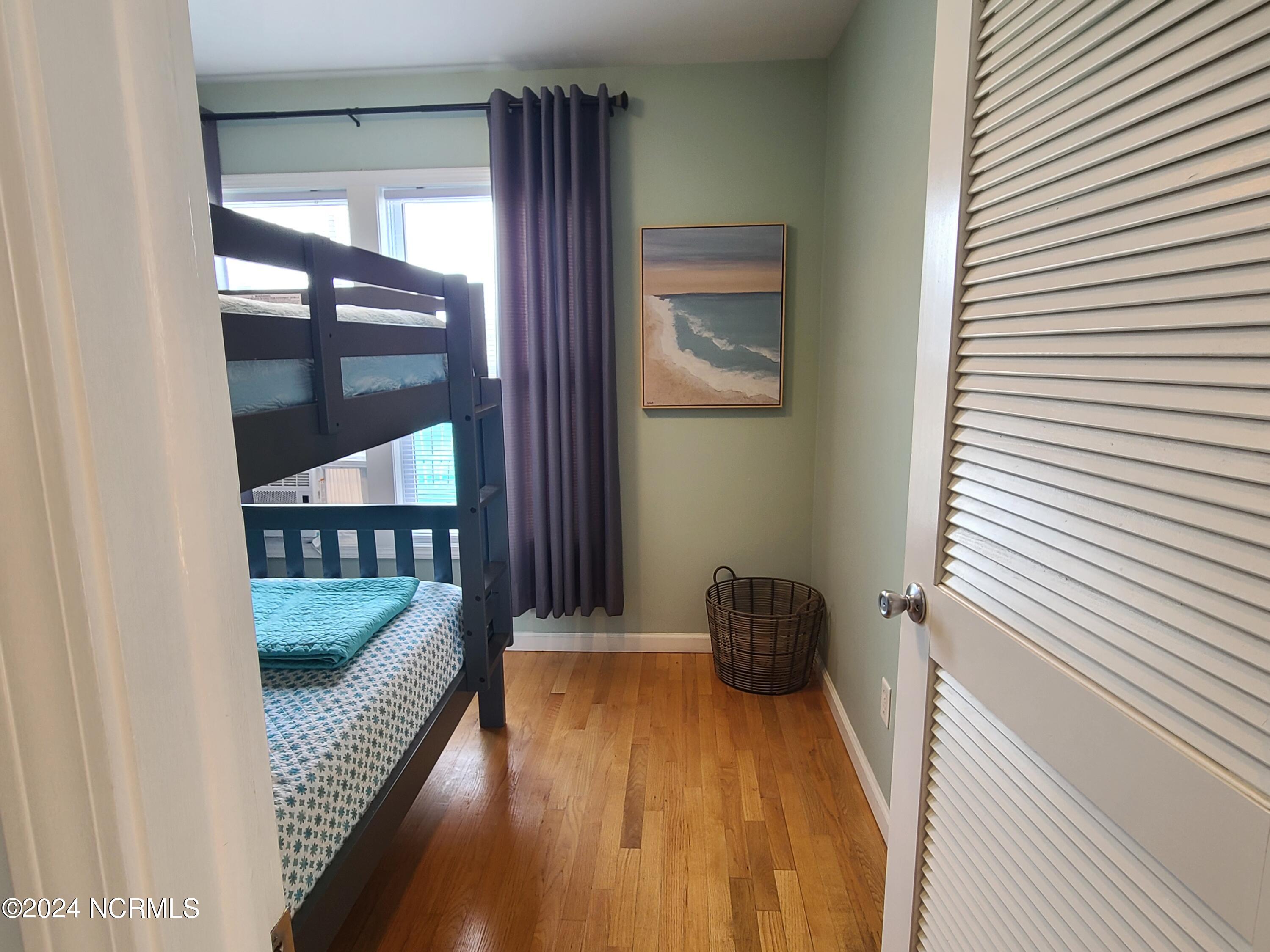 2712 Island Drive Property Photo 25
