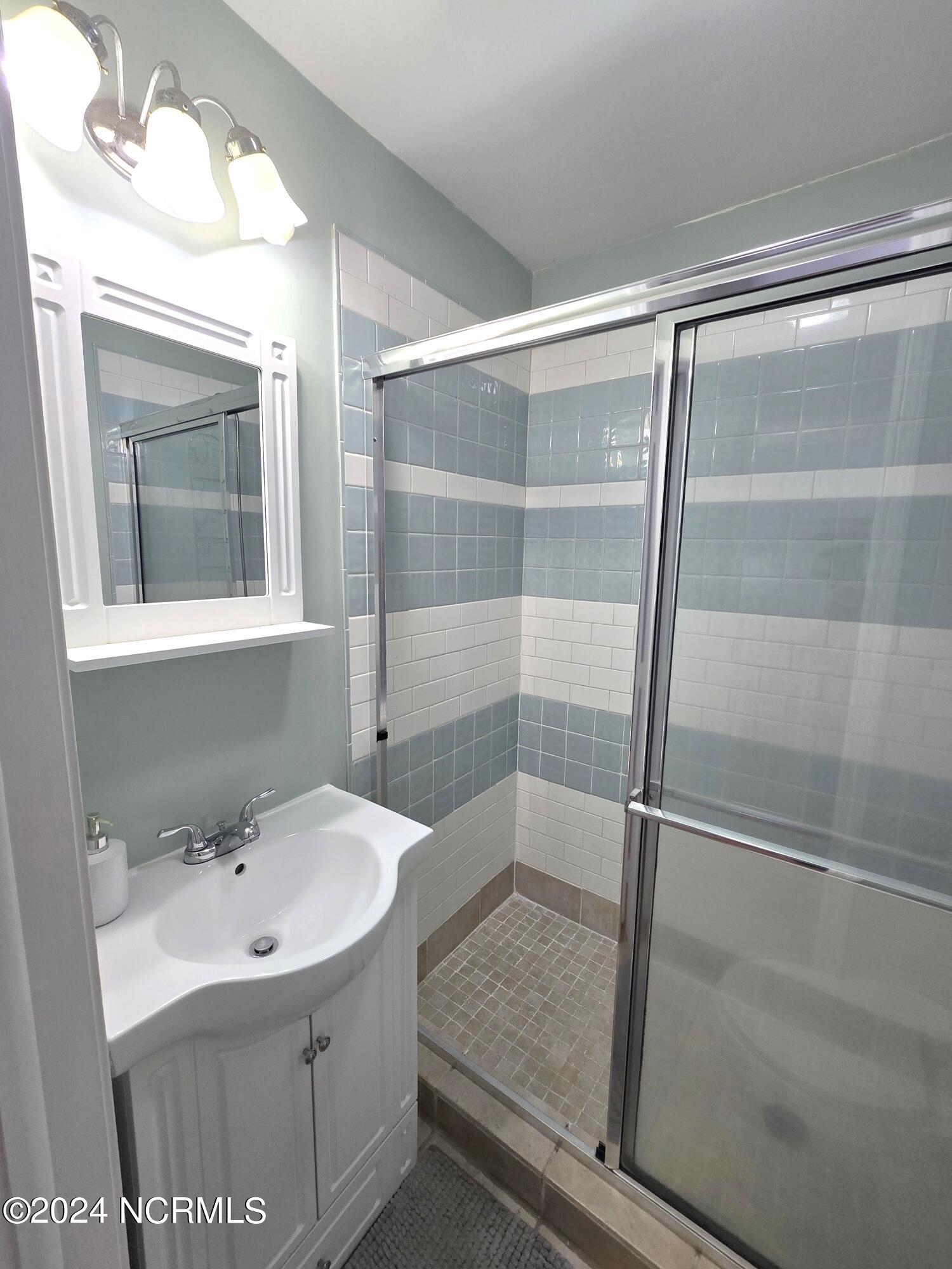 2712 Island Drive Property Photo 31