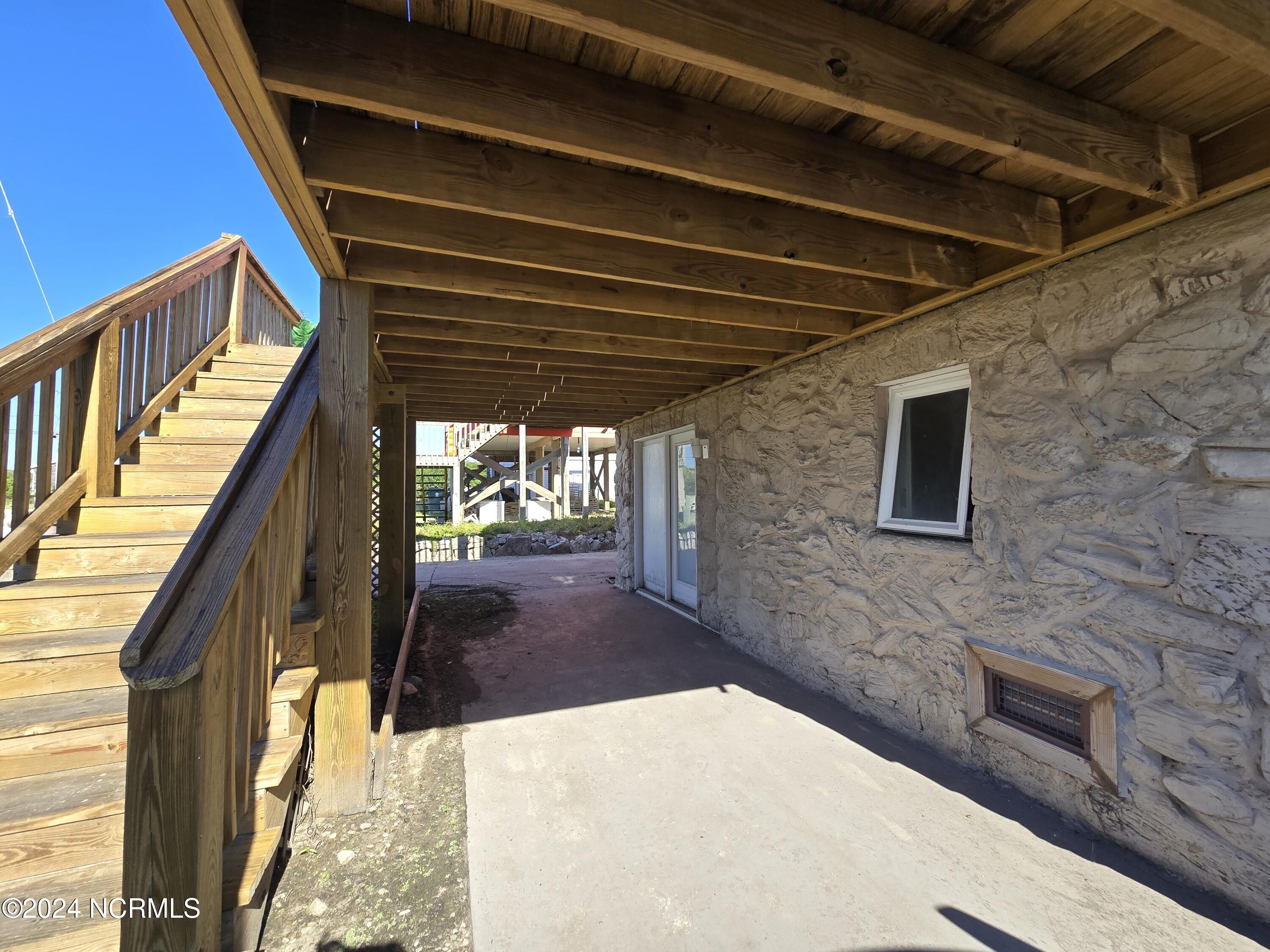 2712 Island Drive Property Photo 40