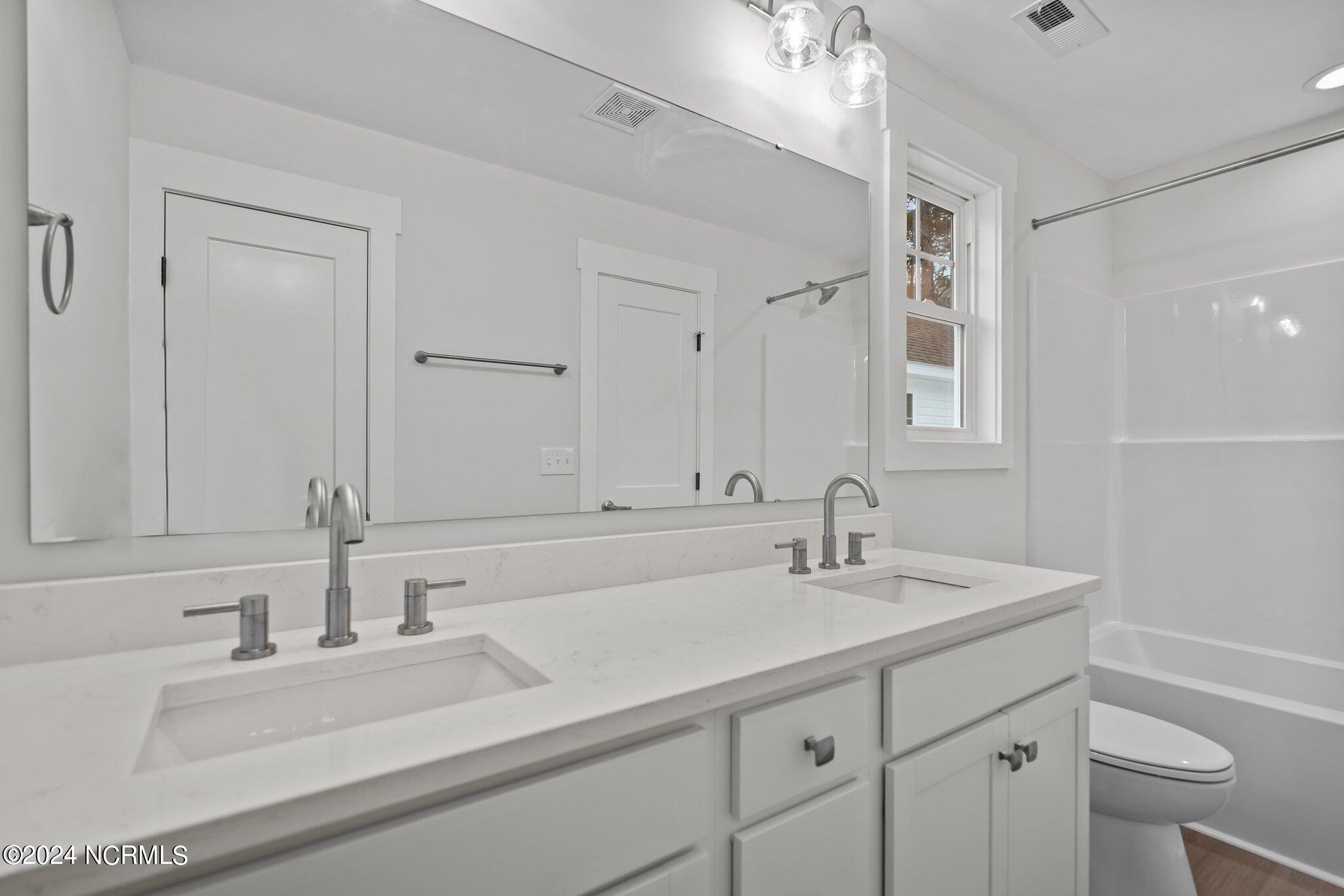 3212 Belmont Circle Property Photo 20