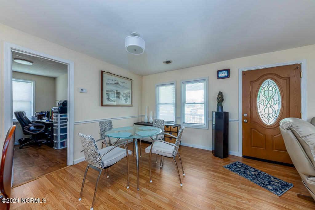 5217 Highway 101 Property Photo 7