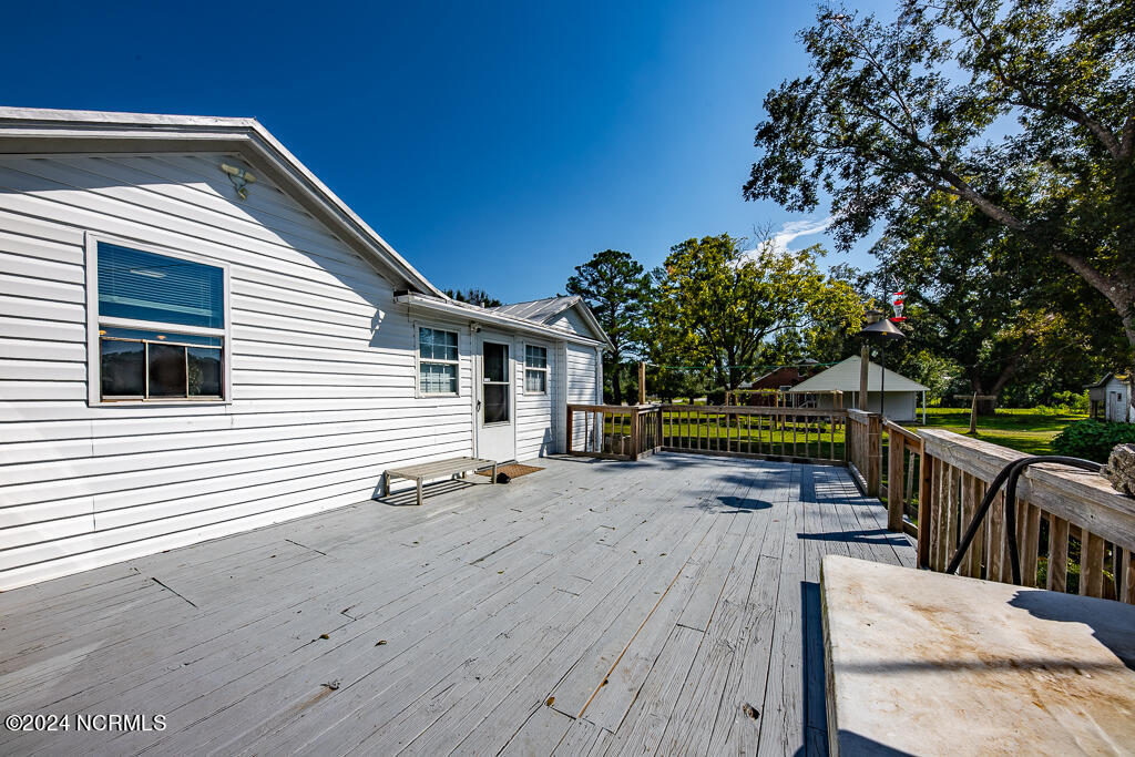 5217 Highway 101 Property Photo 15