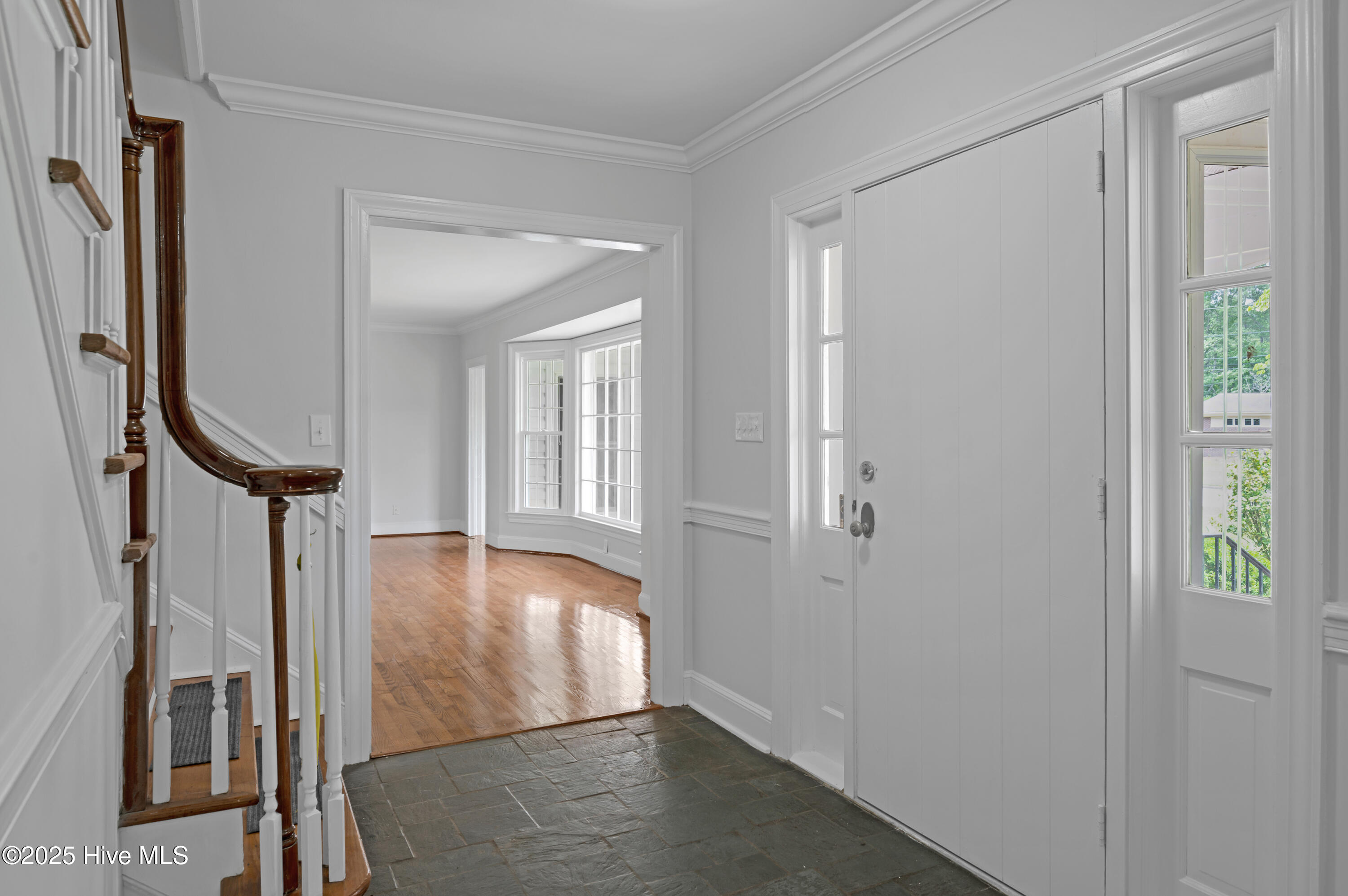 306 Granville Drive Property Photo 5