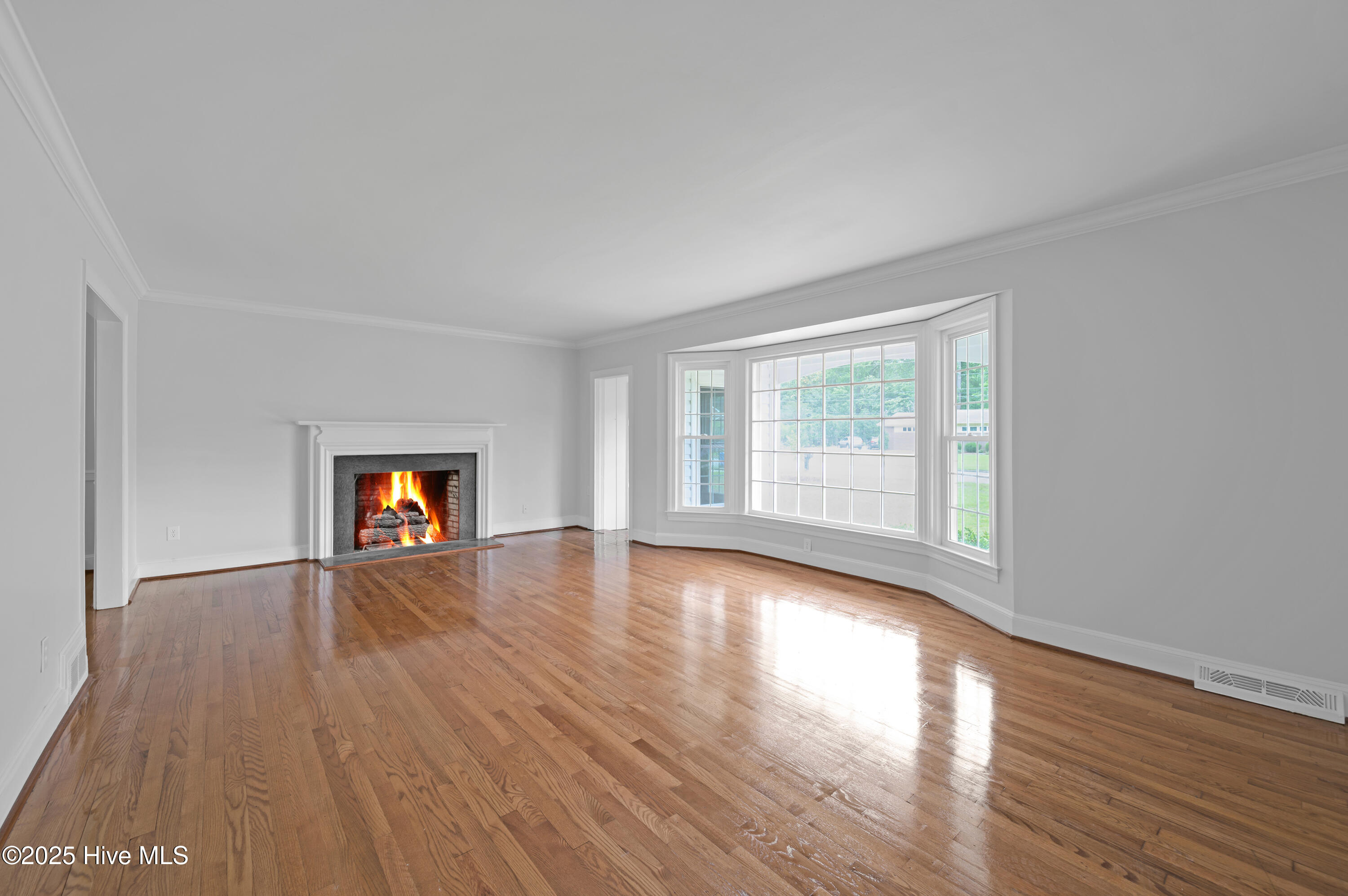 306 Granville Drive Property Photo 8