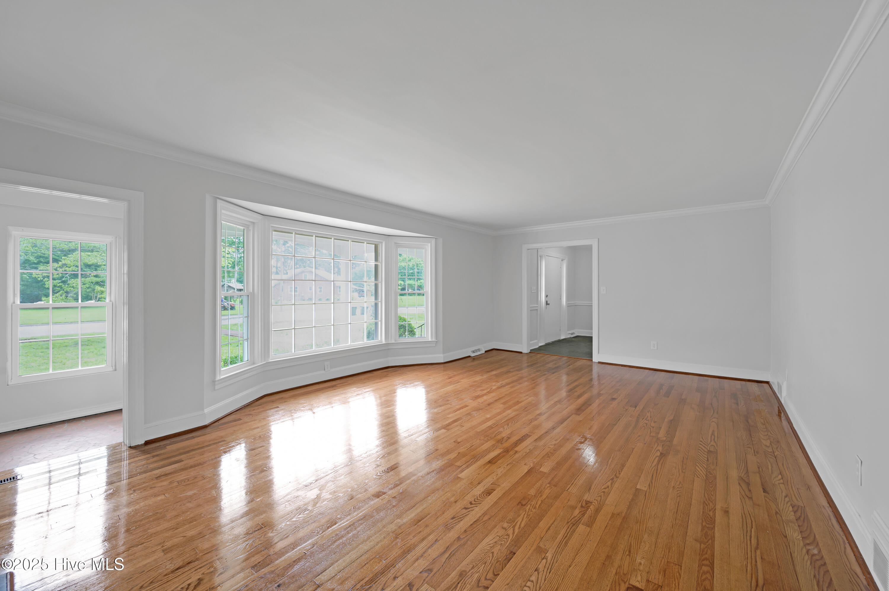 306 Granville Drive Property Photo 9