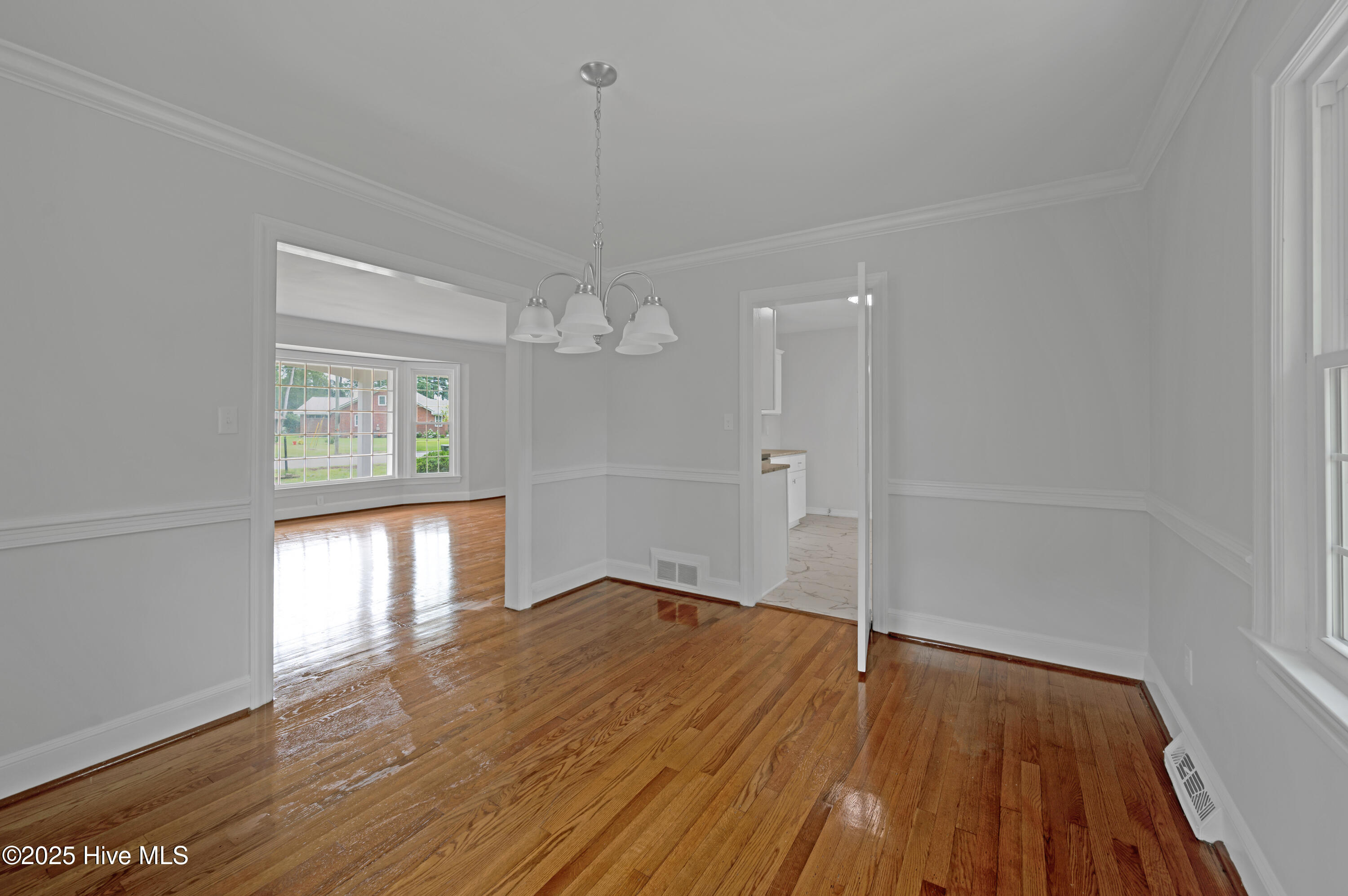 306 Granville Drive Property Photo 10