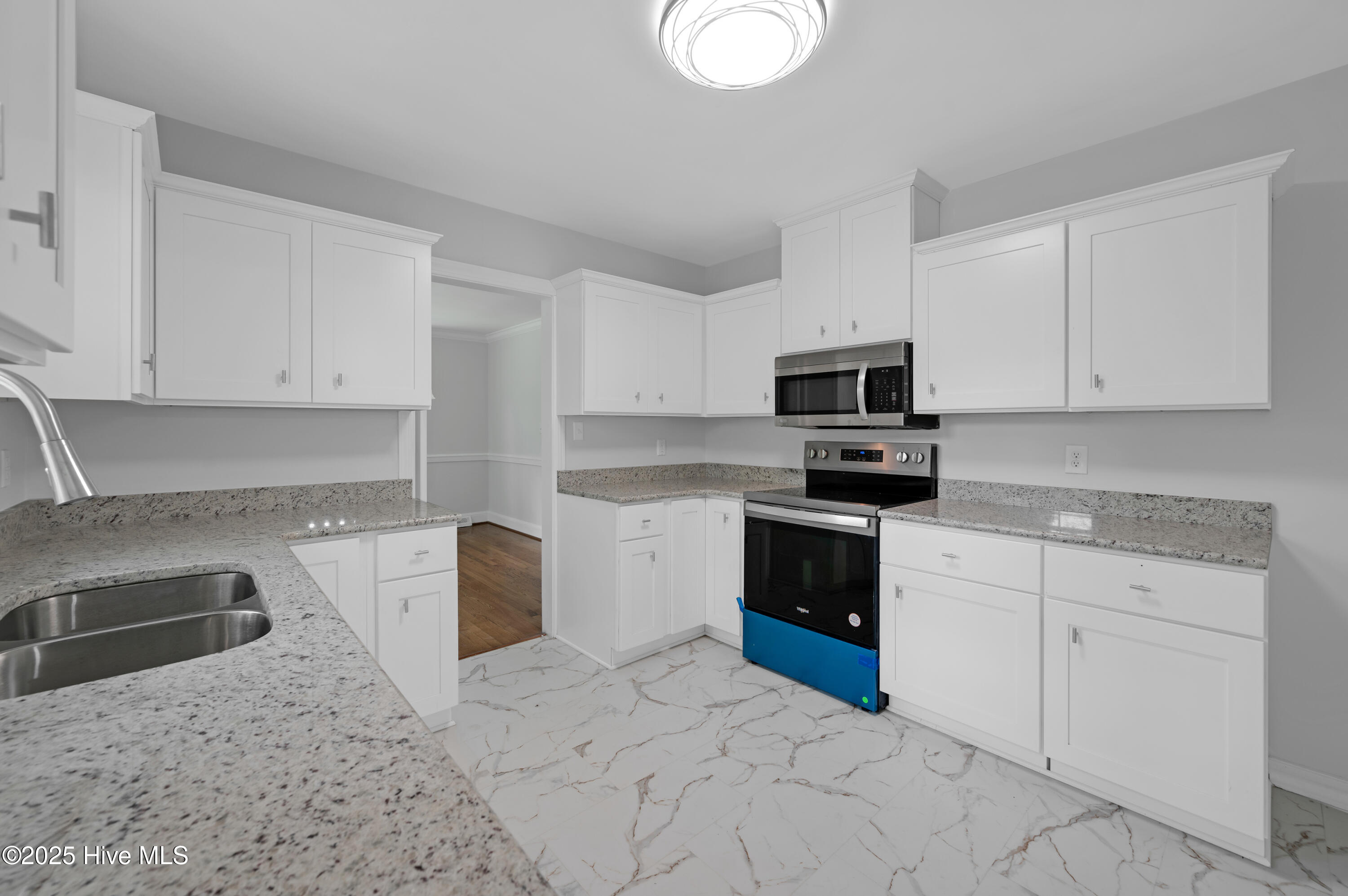 306 Granville Drive Property Photo 12