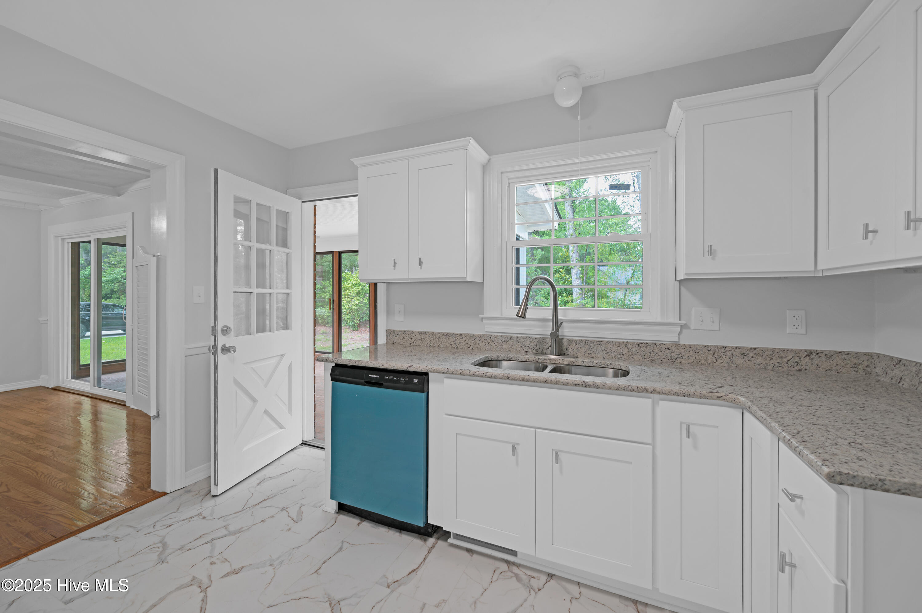 306 Granville Drive Property Photo 15