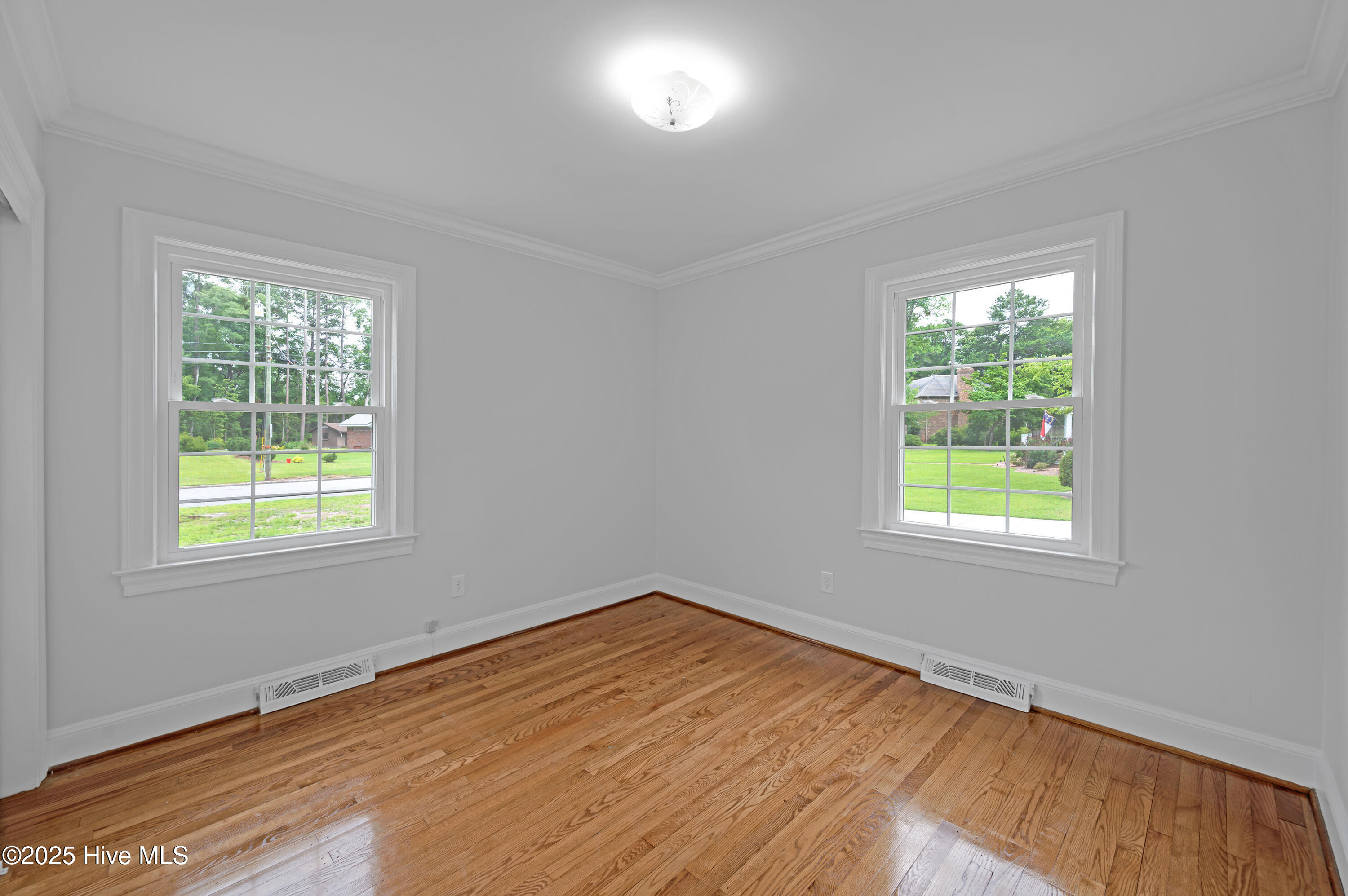 306 Granville Drive Property Photo 21