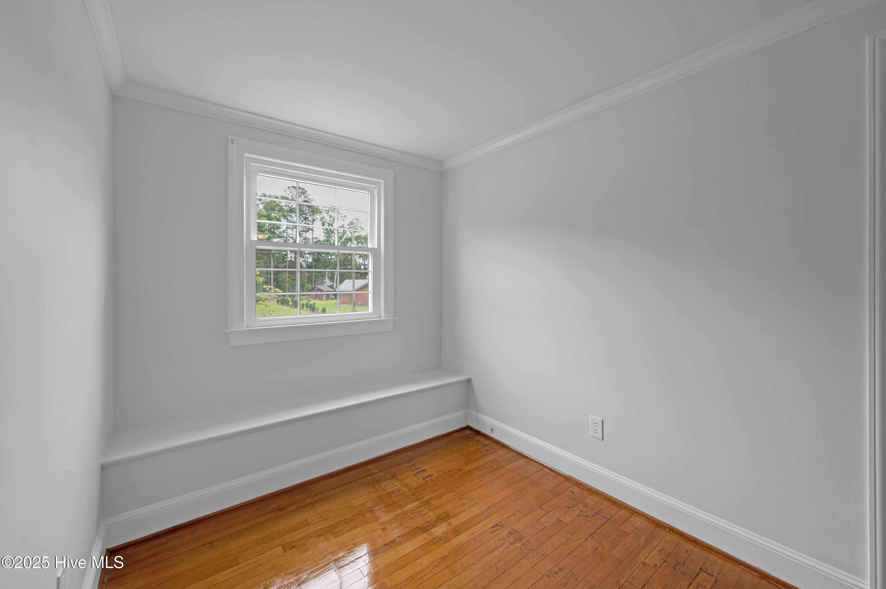 306 Granville Drive Property Photo 22