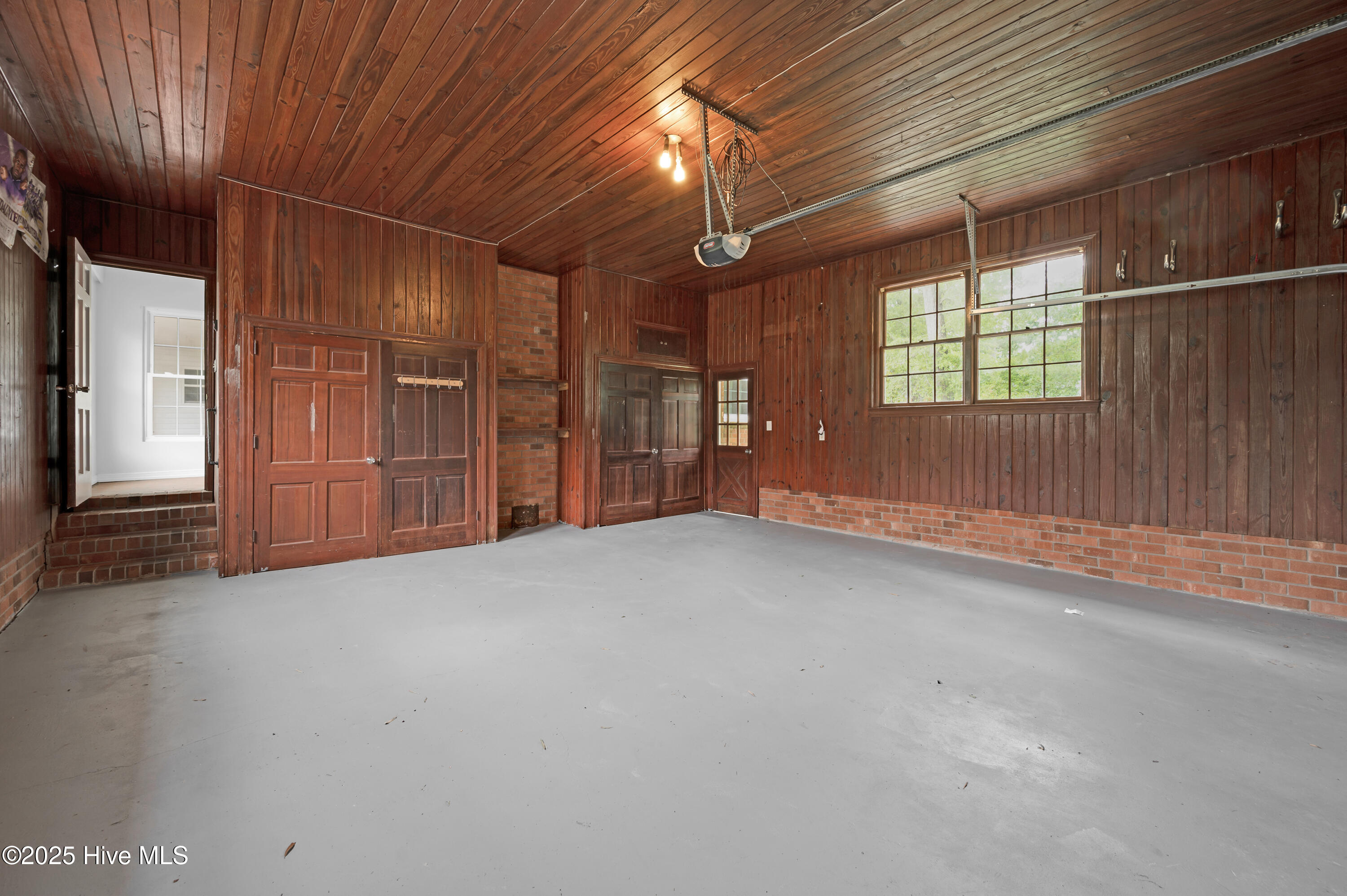 306 Granville Drive Property Photo 46