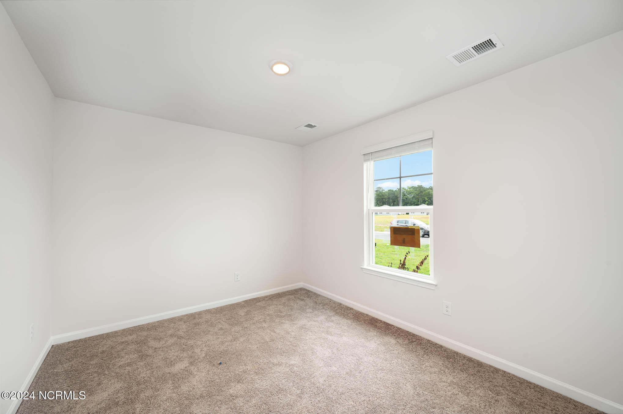 230 Ashworth Drive Property Photo 8