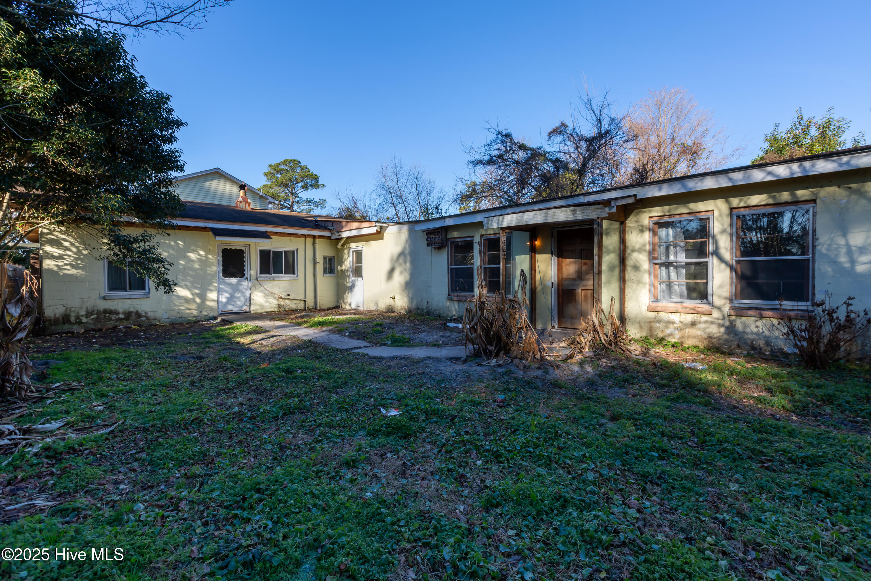 302 South Street Property Photo 3