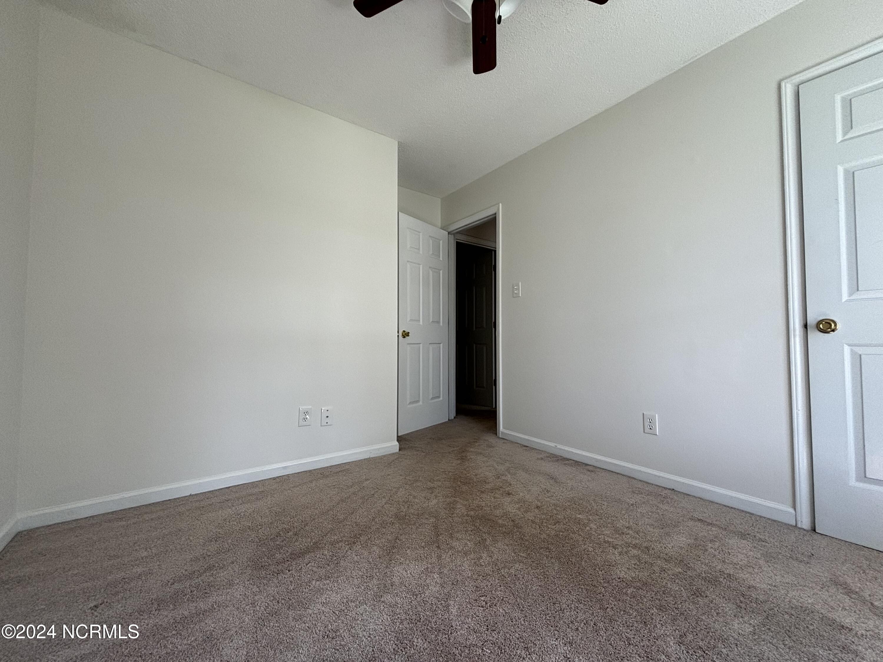 112 Horse Shoe Bend Property Photo 13