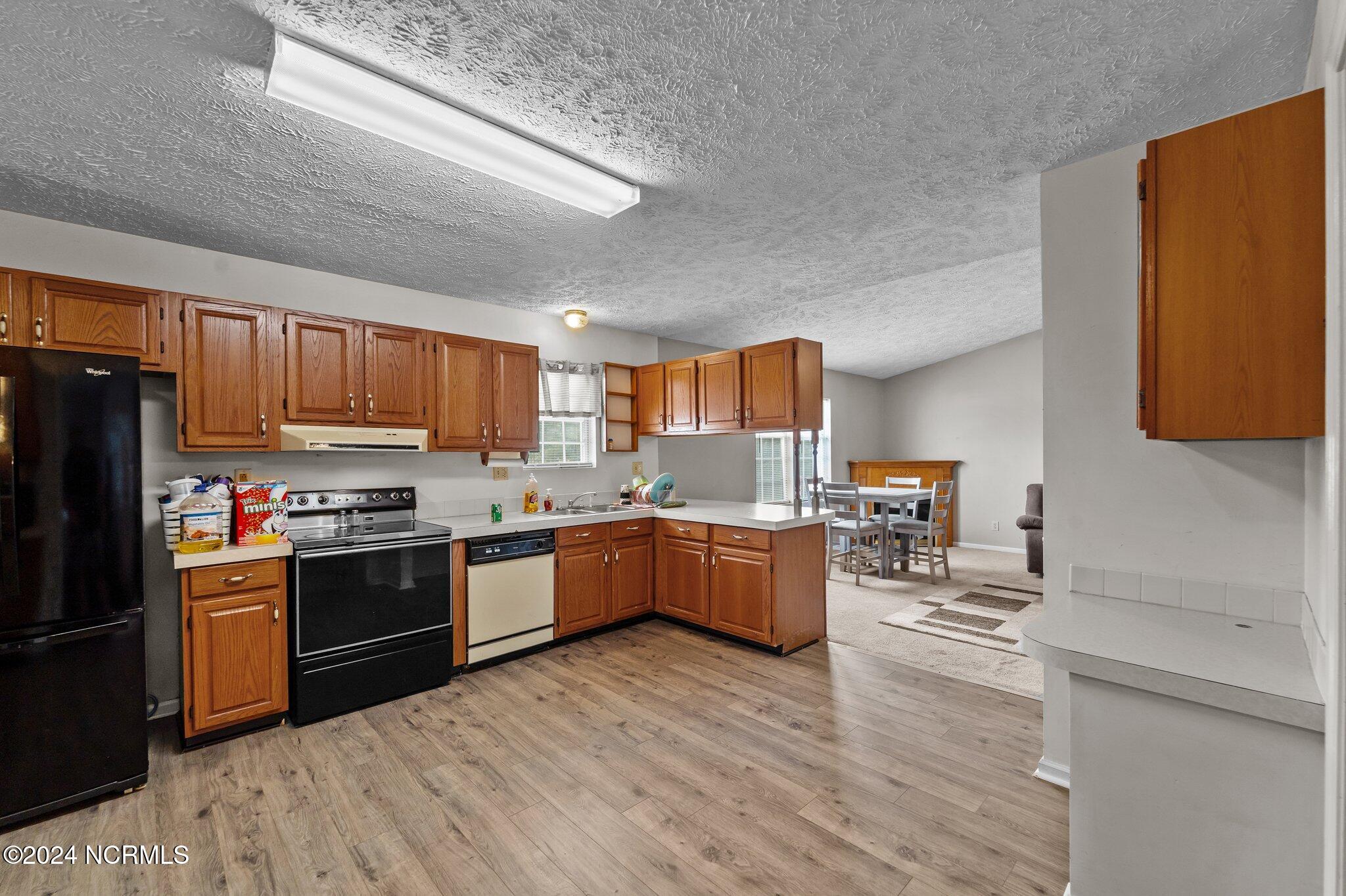 9281 Mcleod Road Property Photo 12