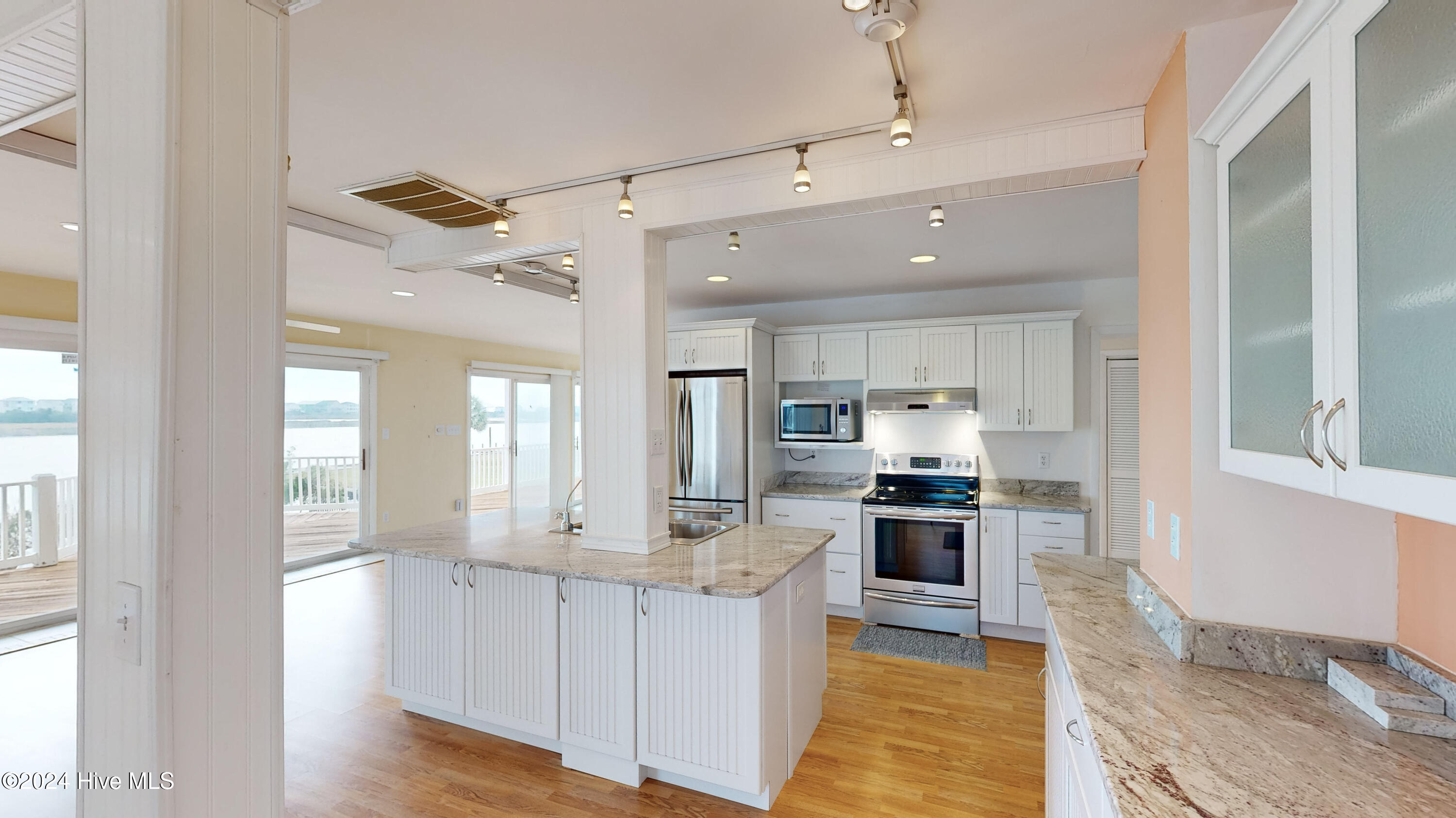 107 Grant Street Property Photo 40