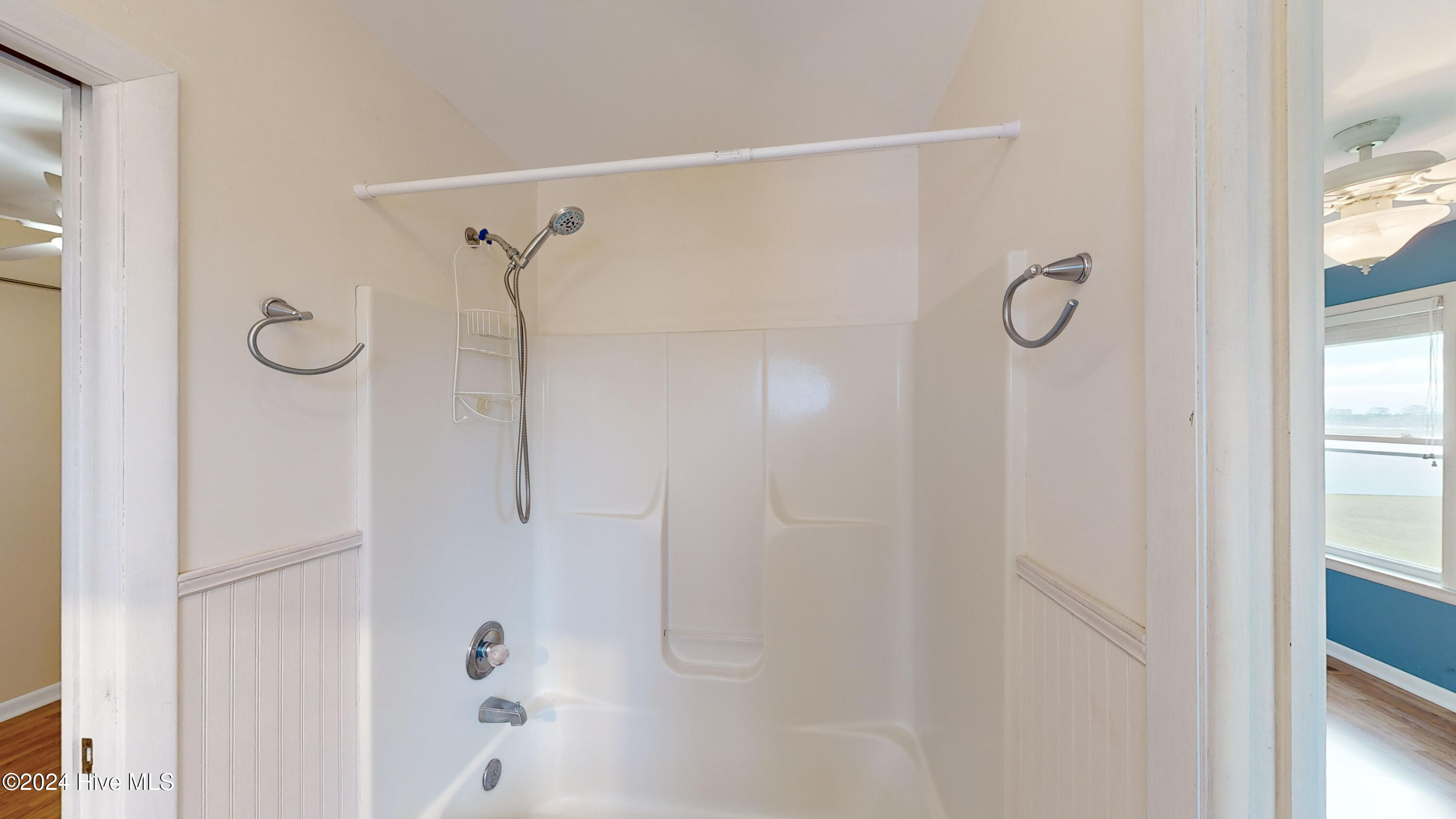 107 Grant Street Property Photo 57