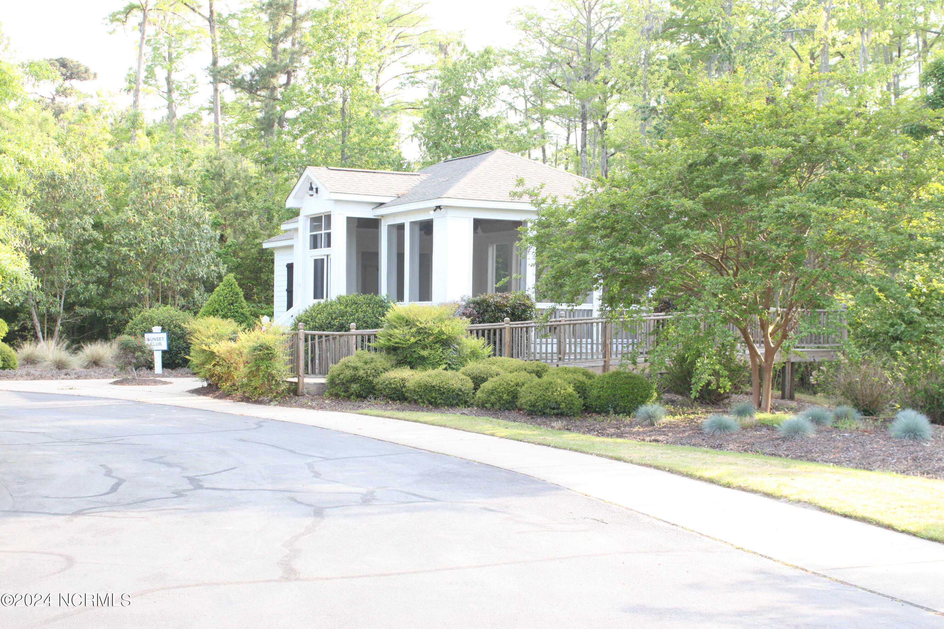 412 Batts Island Road Property Photo 9