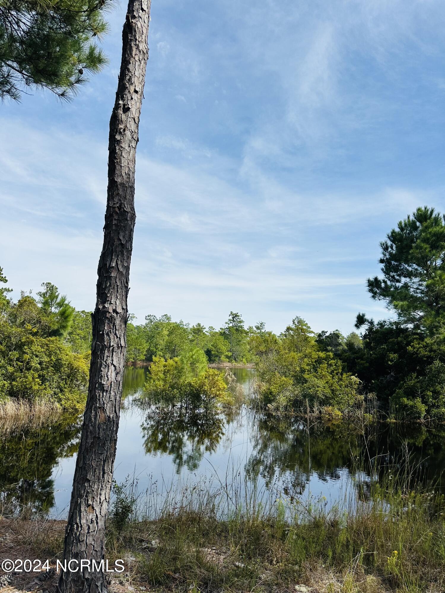 1522 St Vincent Drive Property Photo 2