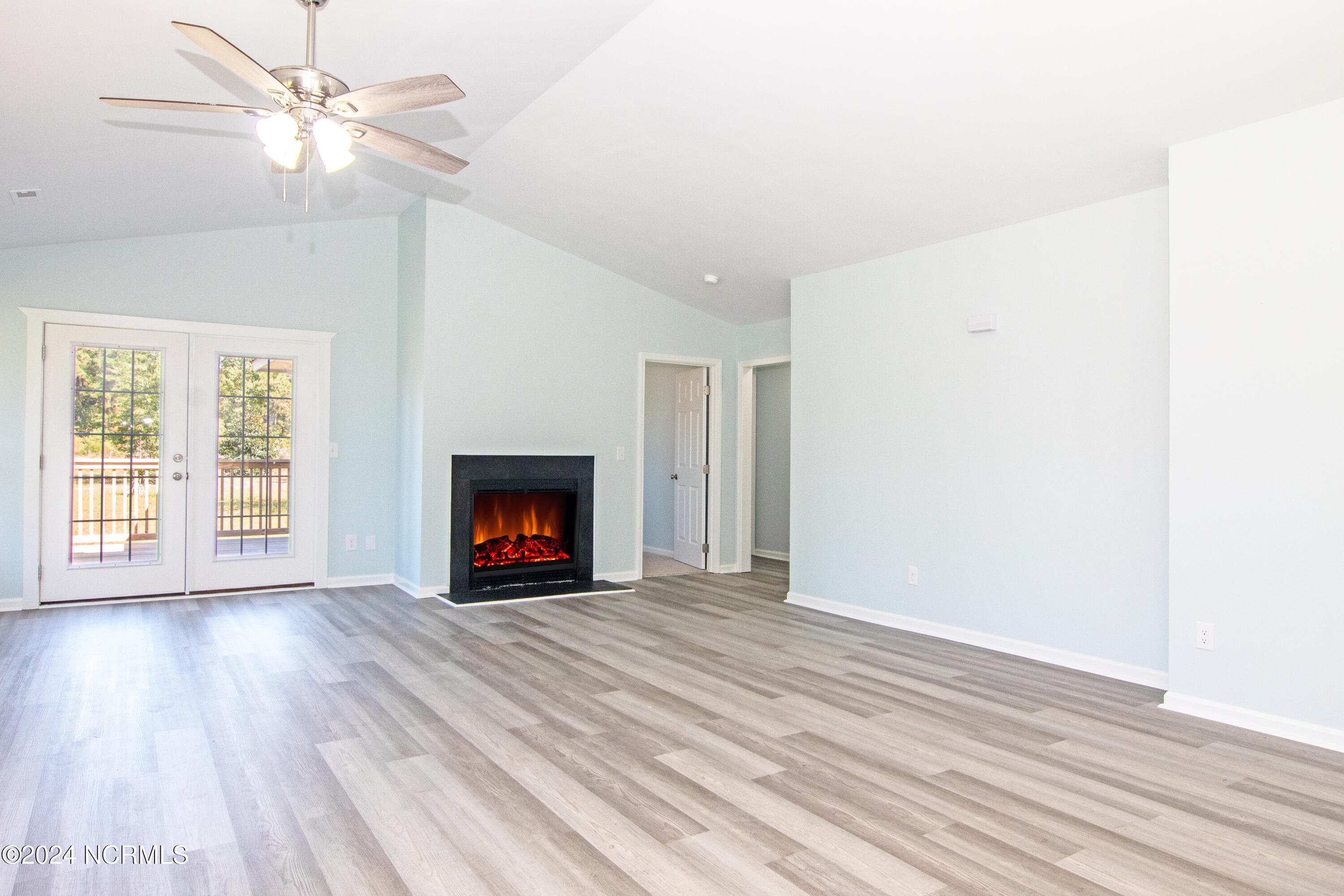 614 Sharease Circle Property Photo 2