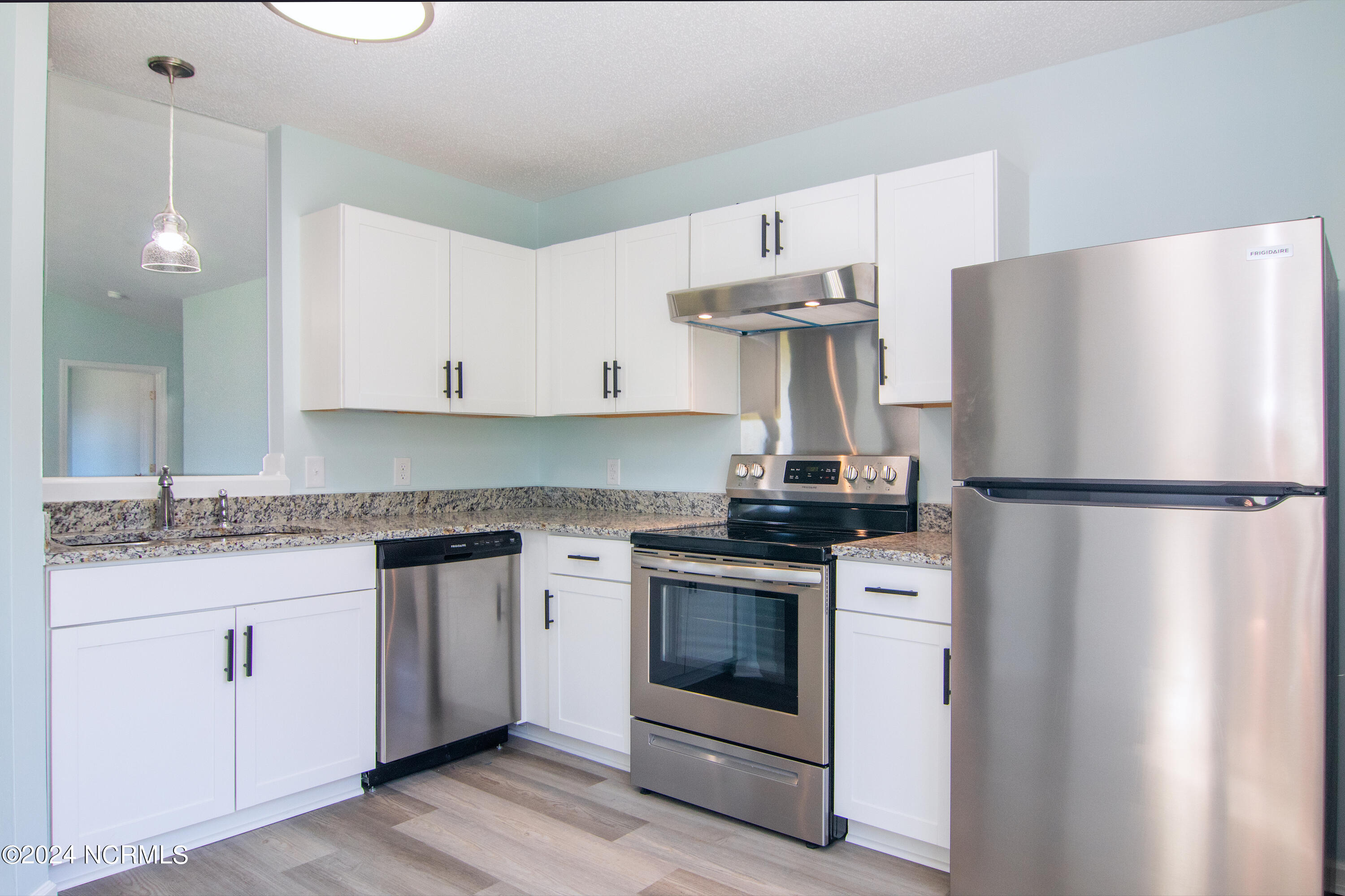 614 Sharease Circle Property Photo 3