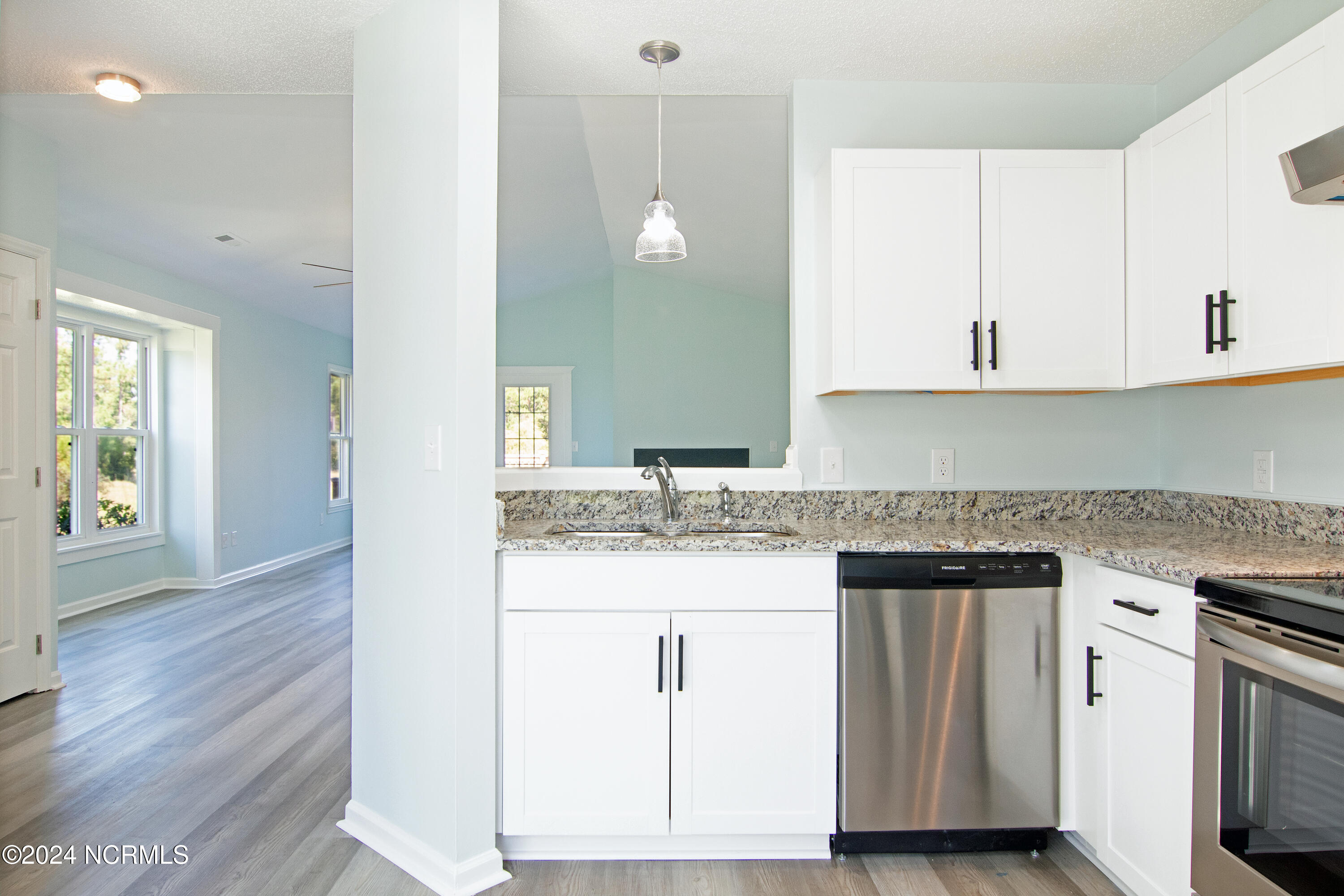 614 Sharease Circle Property Photo 4