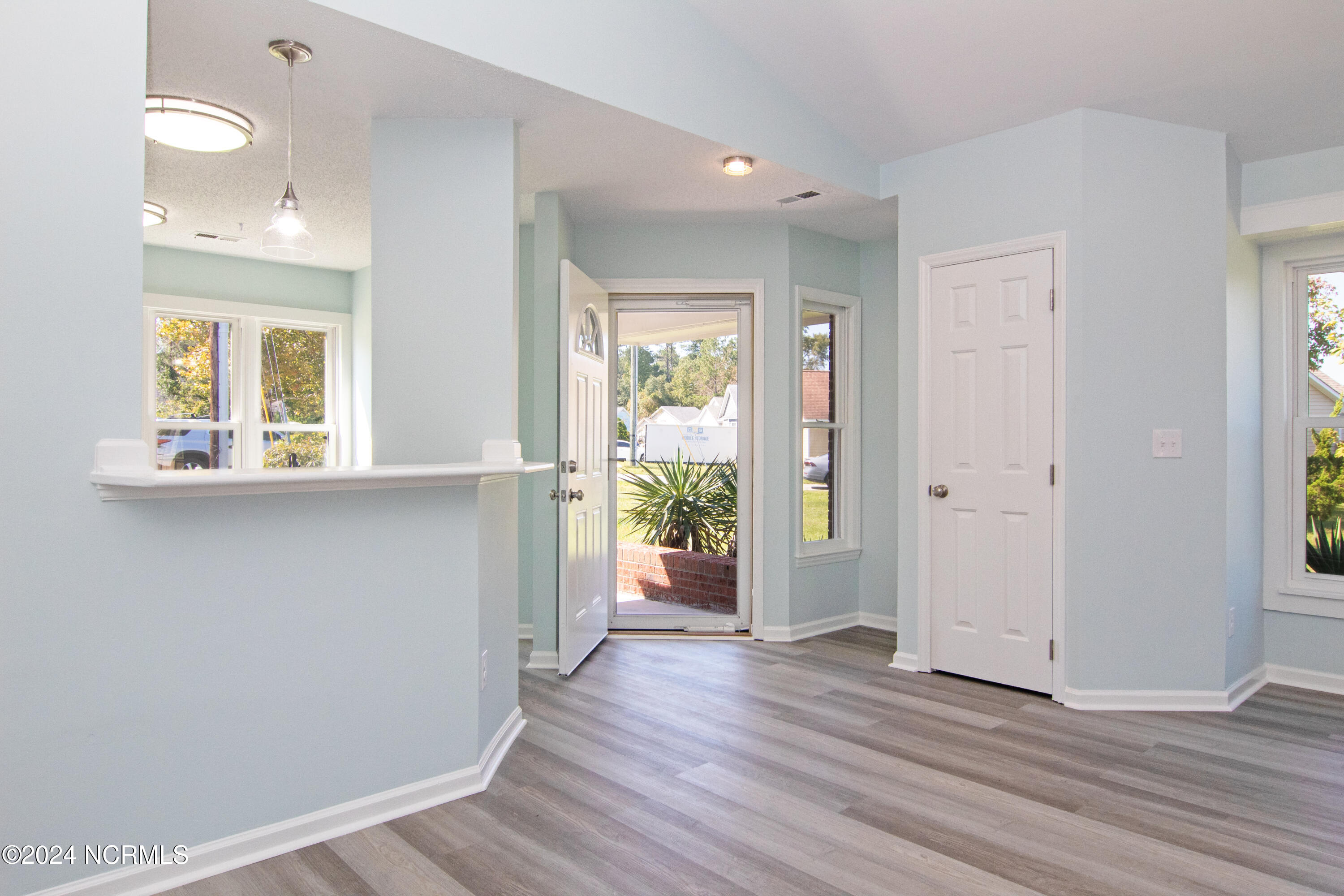 614 Sharease Circle Property Photo 6