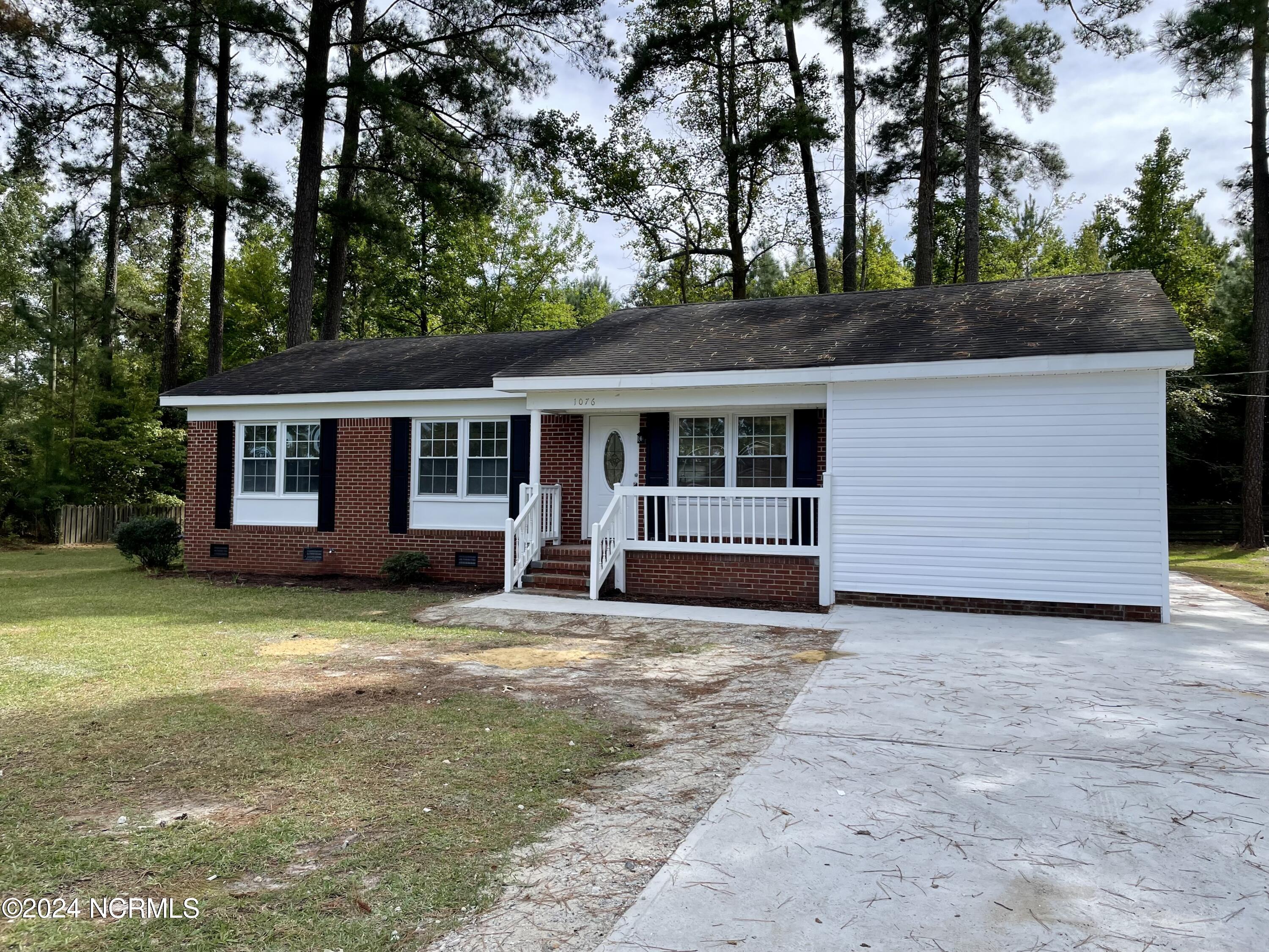 1076 Shepherd Road Property Photo 4
