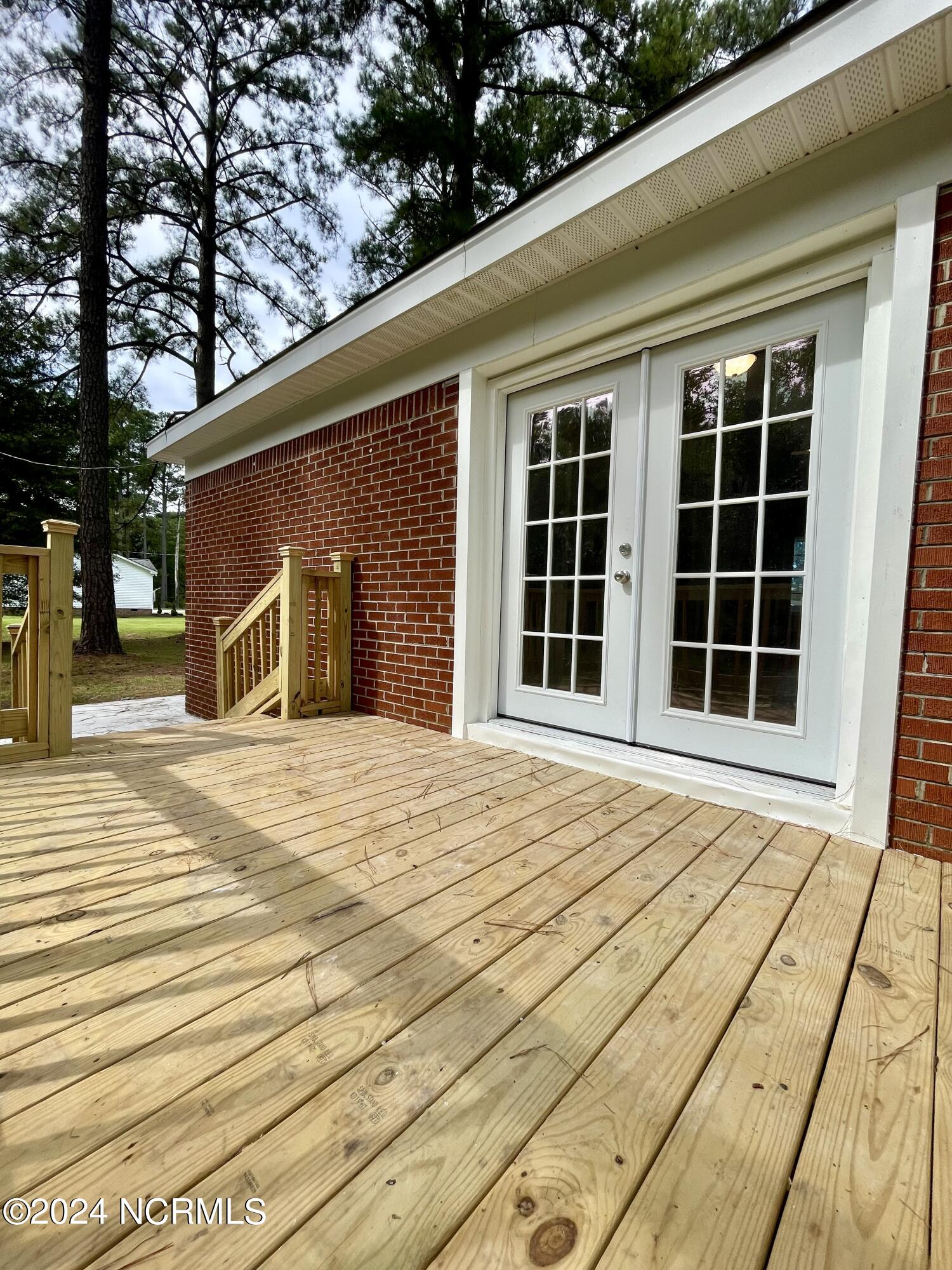 1076 Shepherd Road Property Photo 7