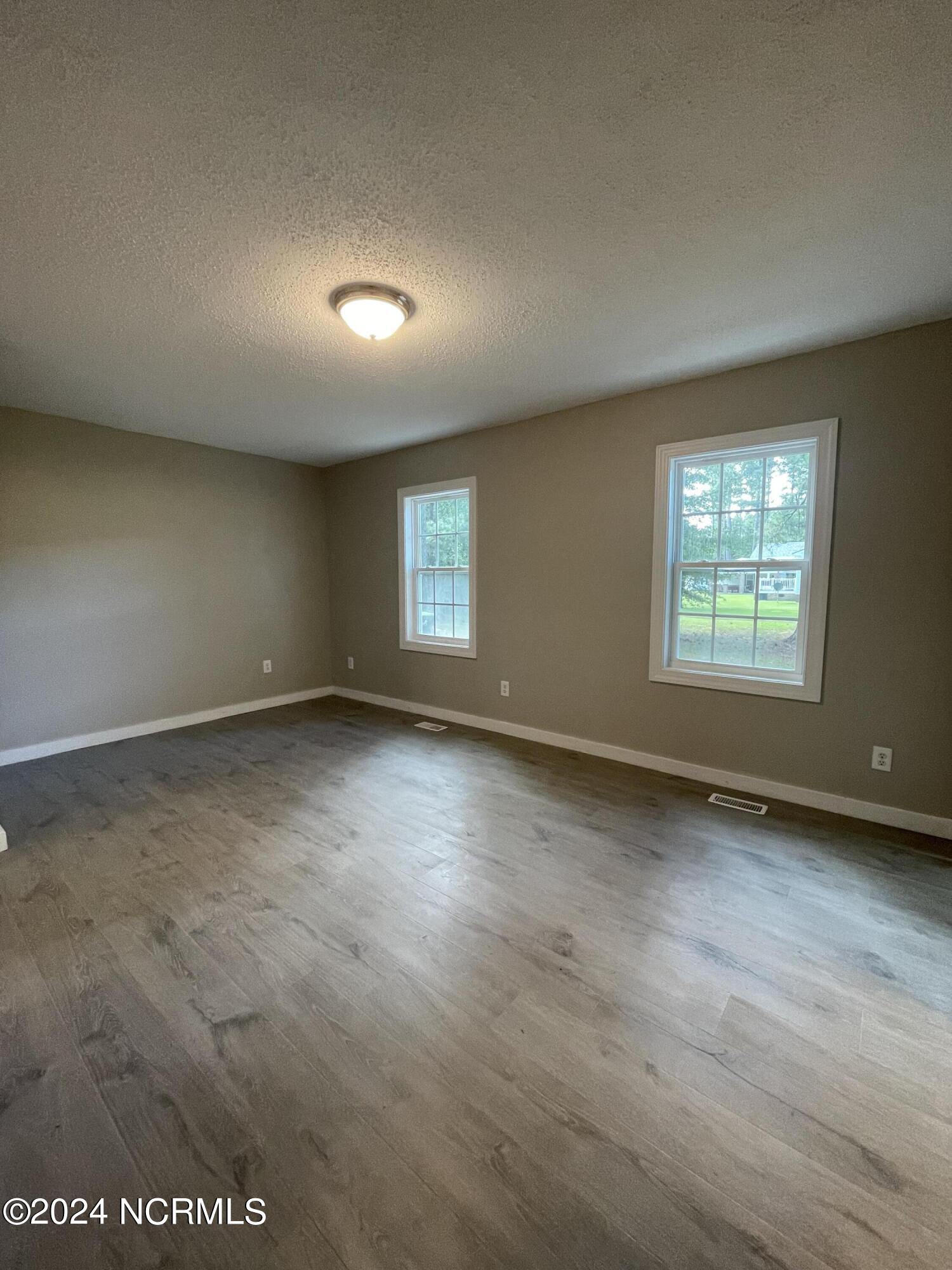 1076 Shepherd Road Property Photo 22