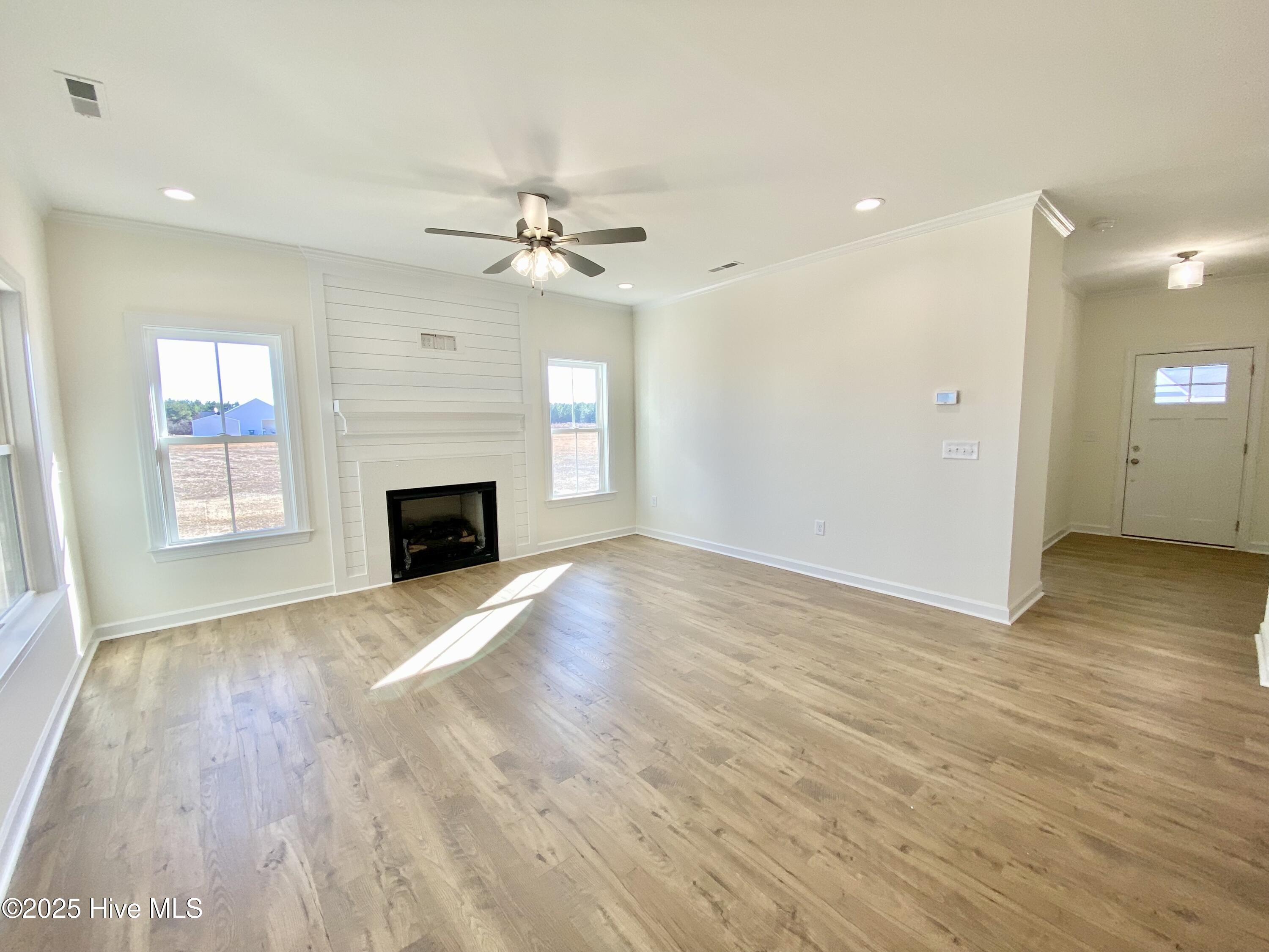 207 Rae Drive Property Photo 3